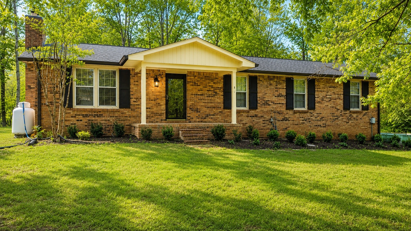 7311 Henry Dr, Fairview, TN 37062