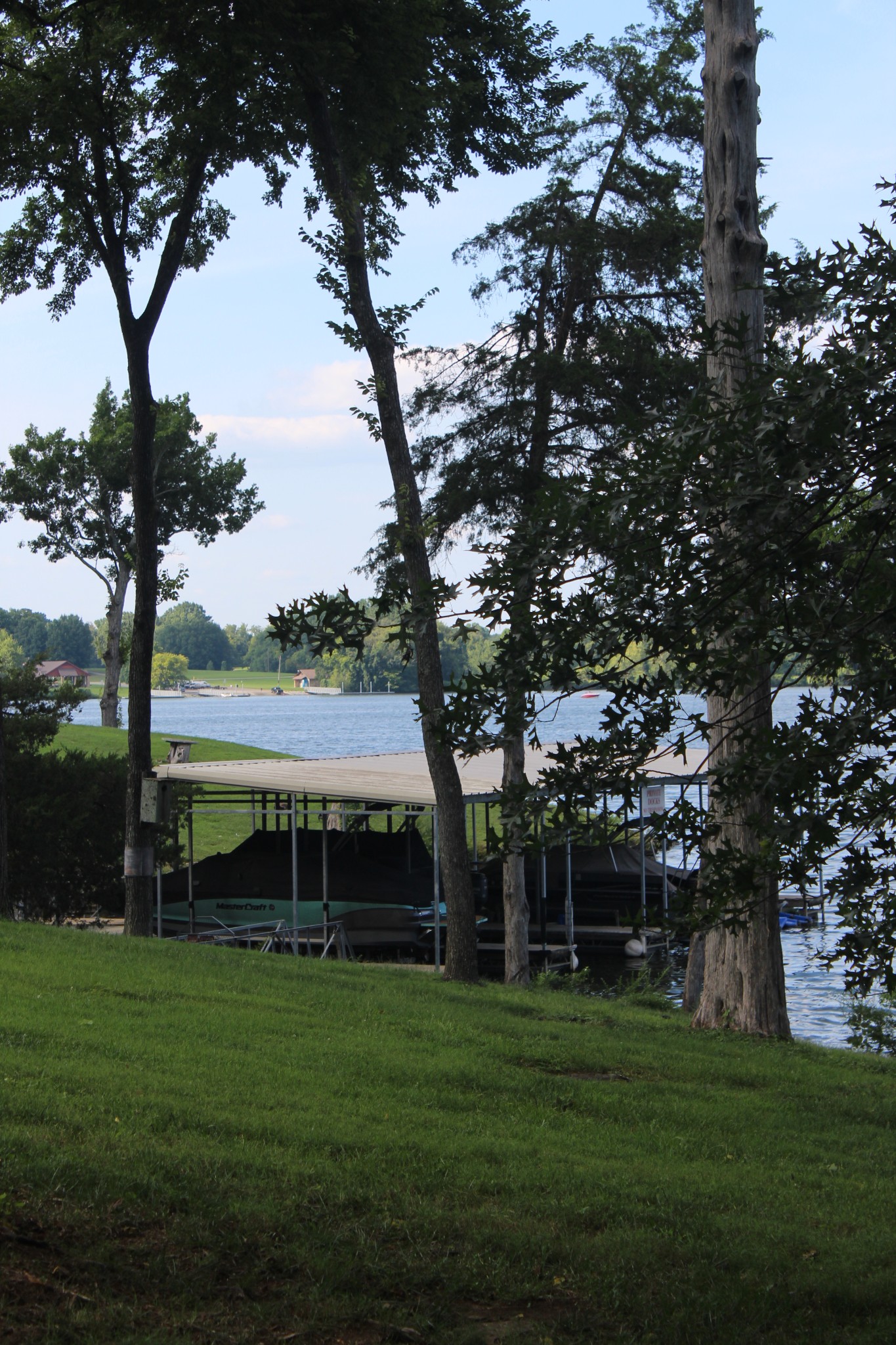 304 Shute Ct, Old Hickory, TN 37138