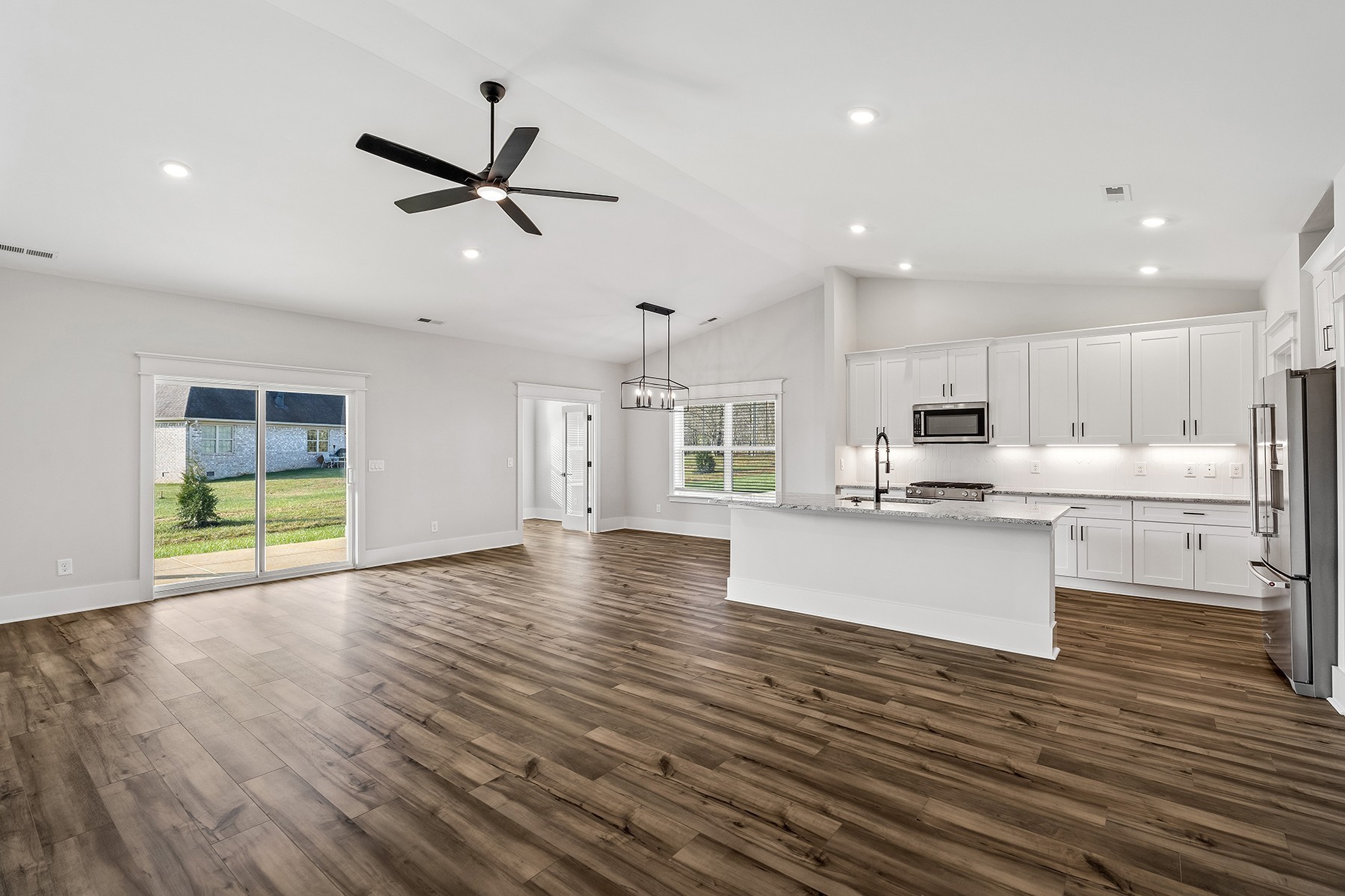 381 Springbrook Blvd, White House, TN 37188