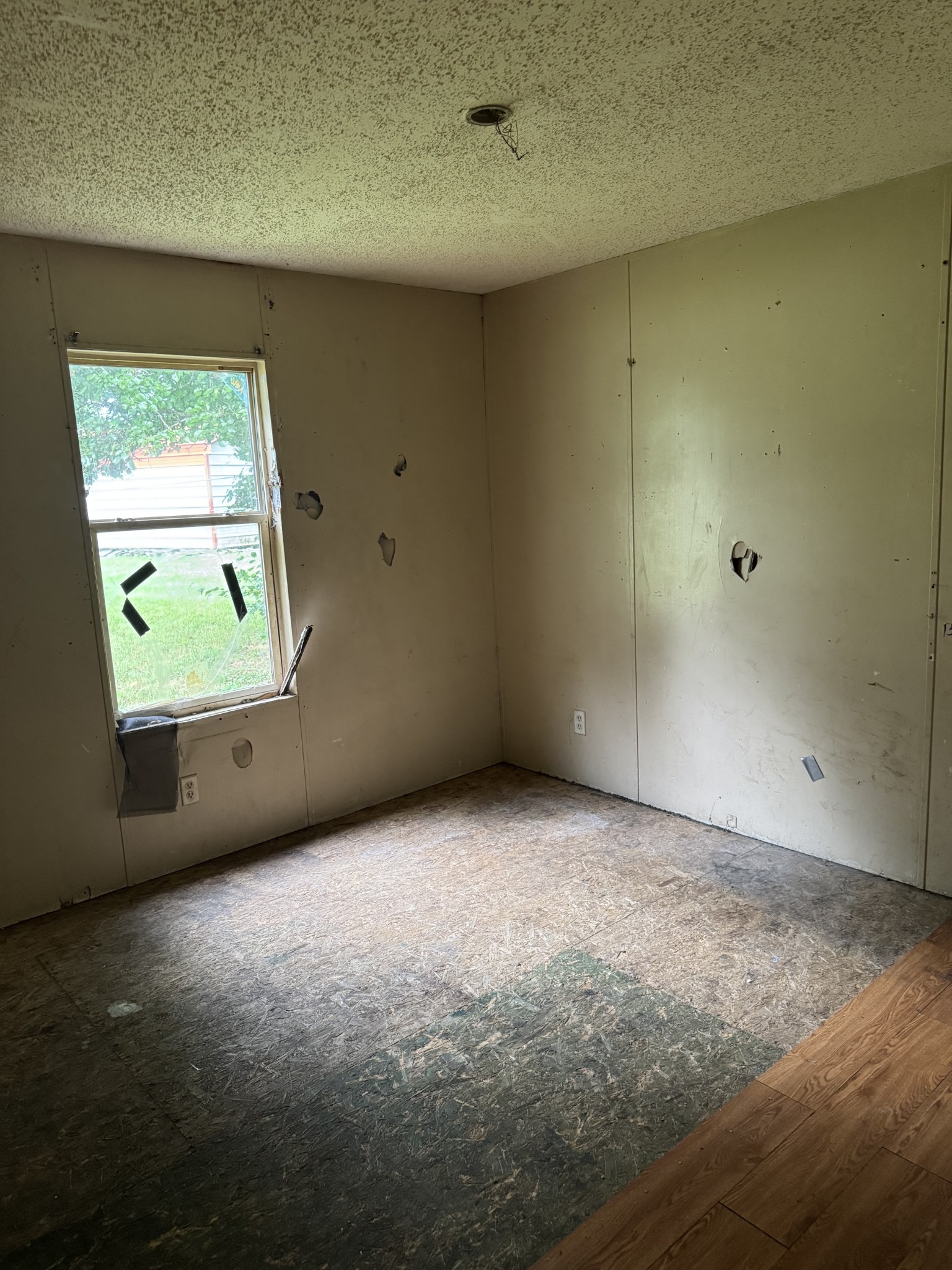 107 Elton Ct, Murfreesboro, TN 37130