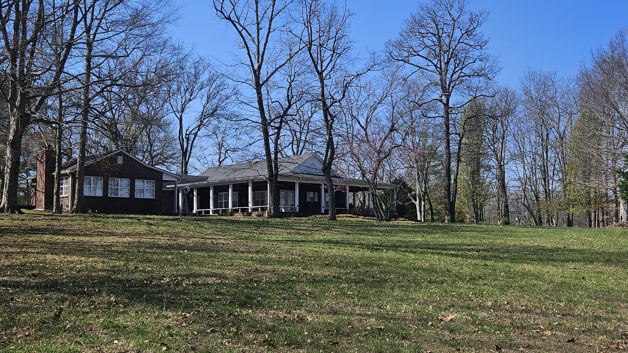 2769 New Hall Rd, Greenbrier, TN 37073