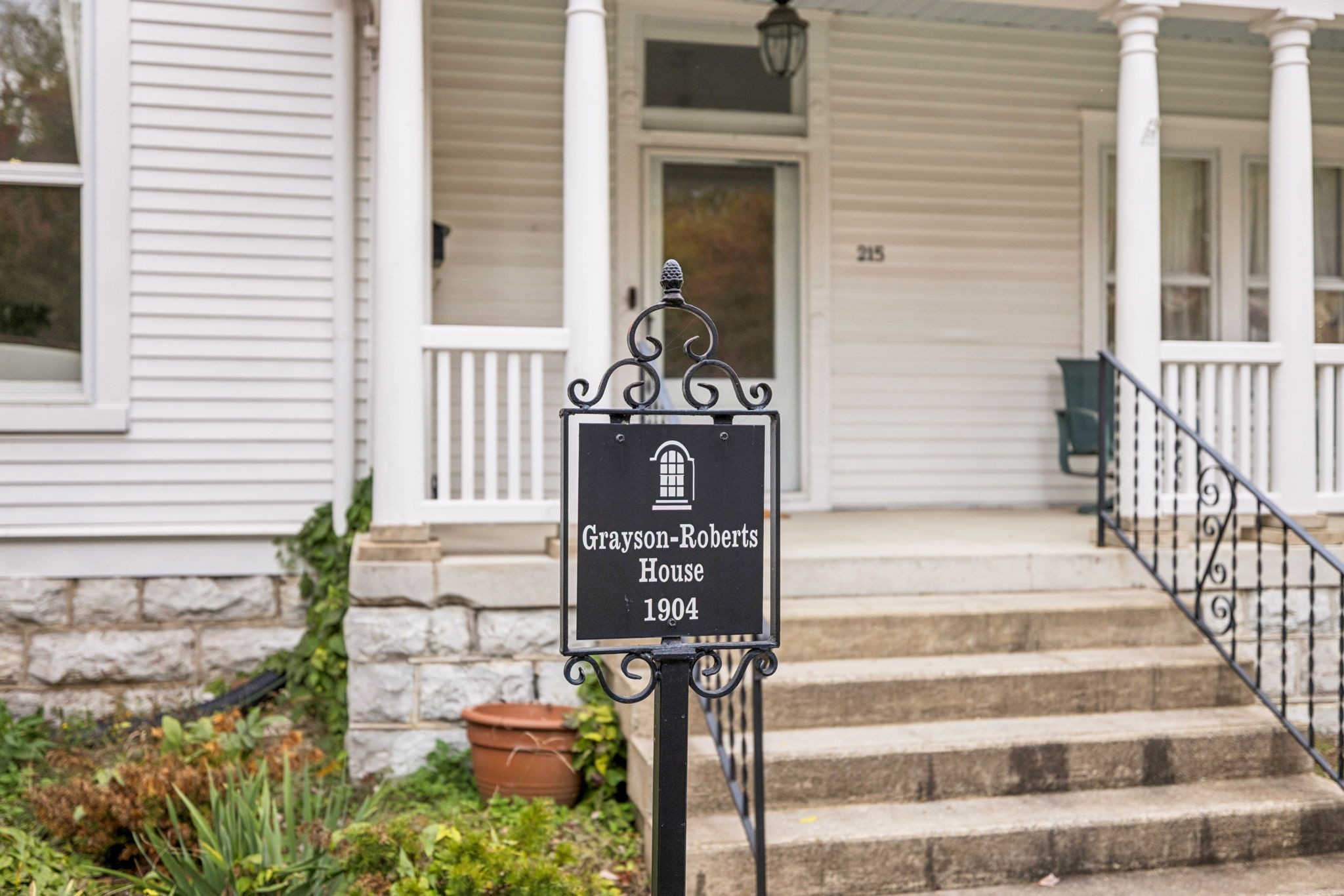 215 4th Ave S, Franklin, TN 37064