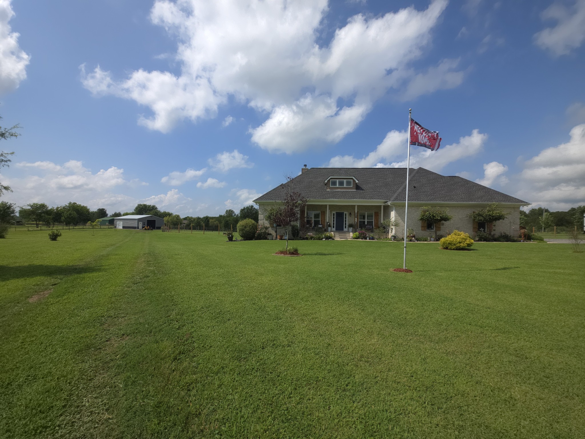1138 Chenault Ln, Castalian Springs, TN 37031