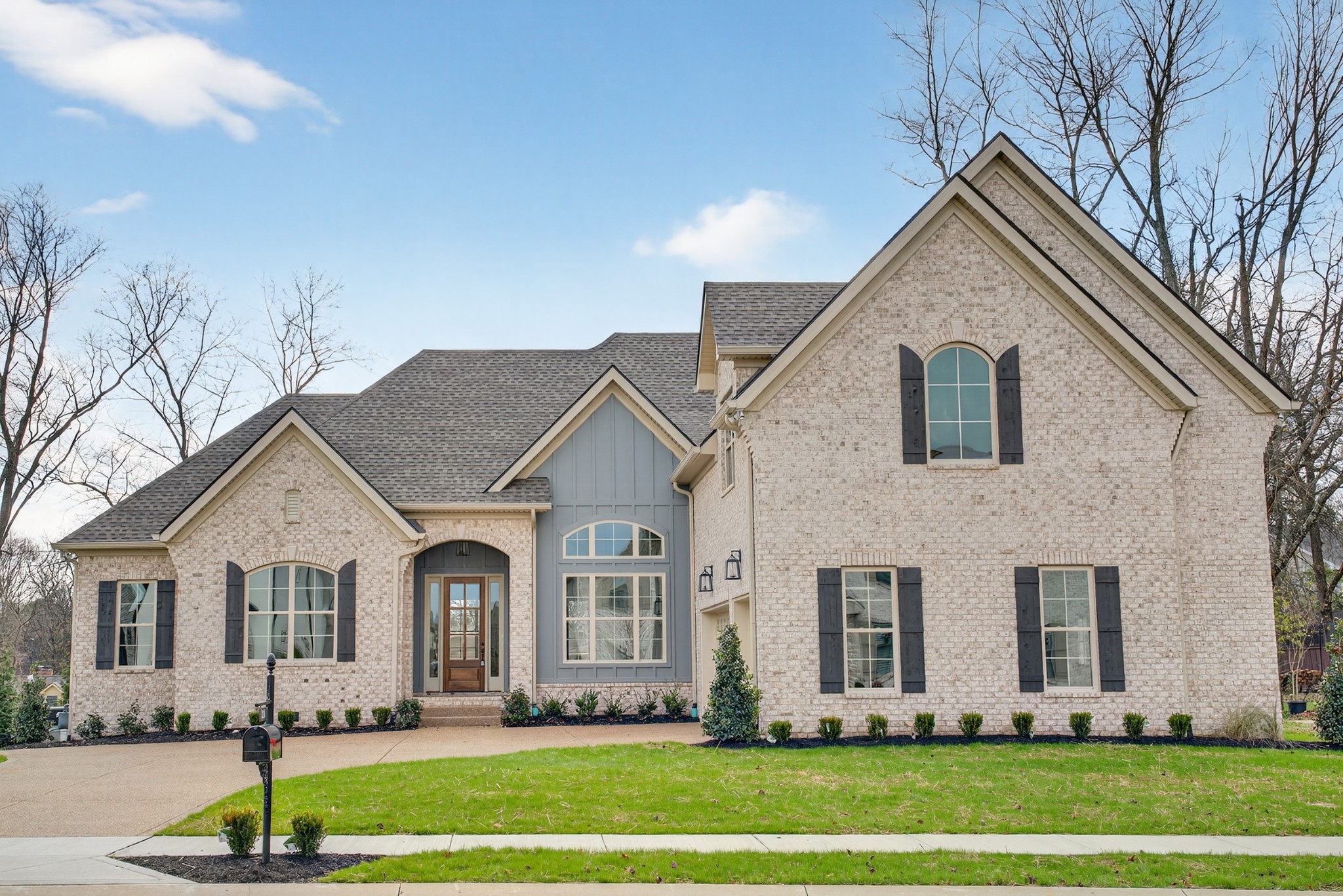 124 Scarsdale Dr S, Hendersonville, TN 37075