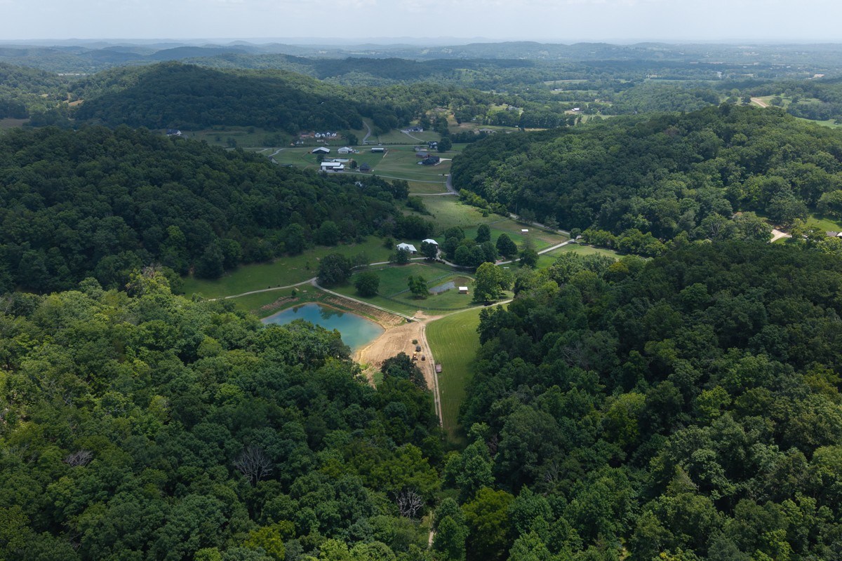 517 Collier Ln, Gallatin, TN 37066
