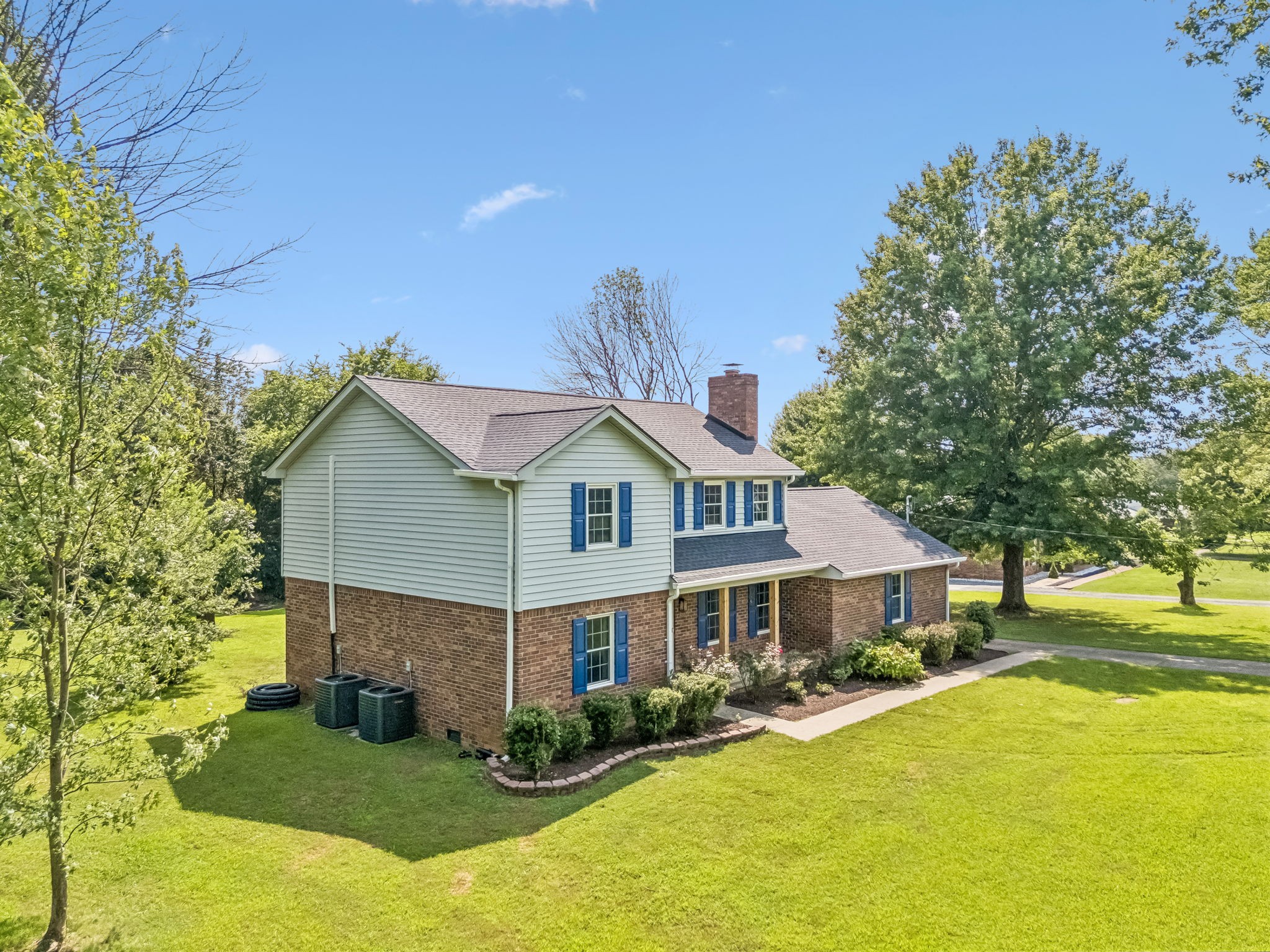 239 Southwinds Dr, Hermitage, TN 37076
