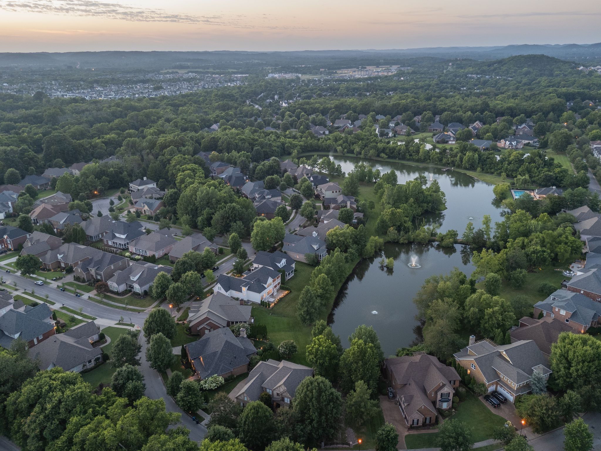 701 Springlake Dr, Franklin, TN 37064