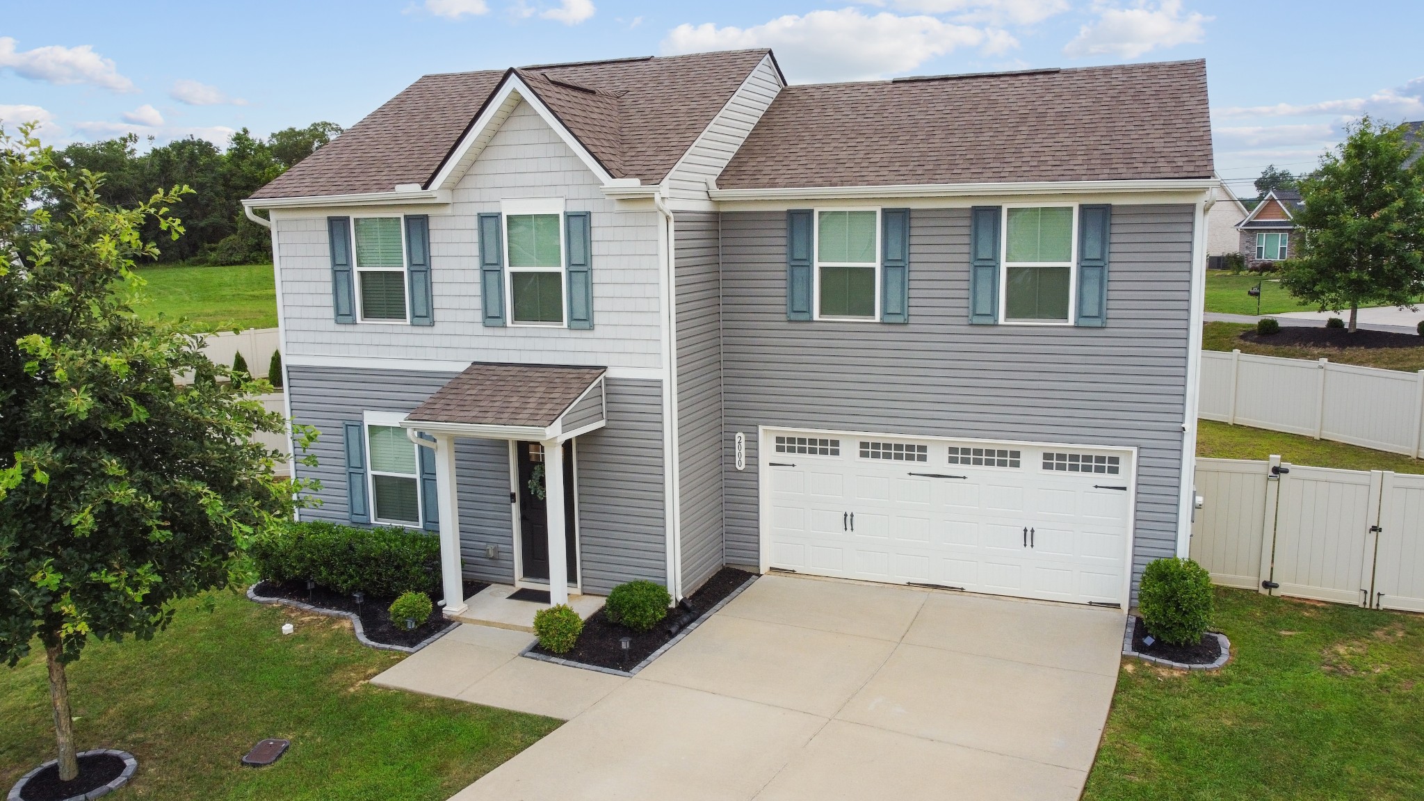 2000 Brokeshire Dr, White House, TN 37188