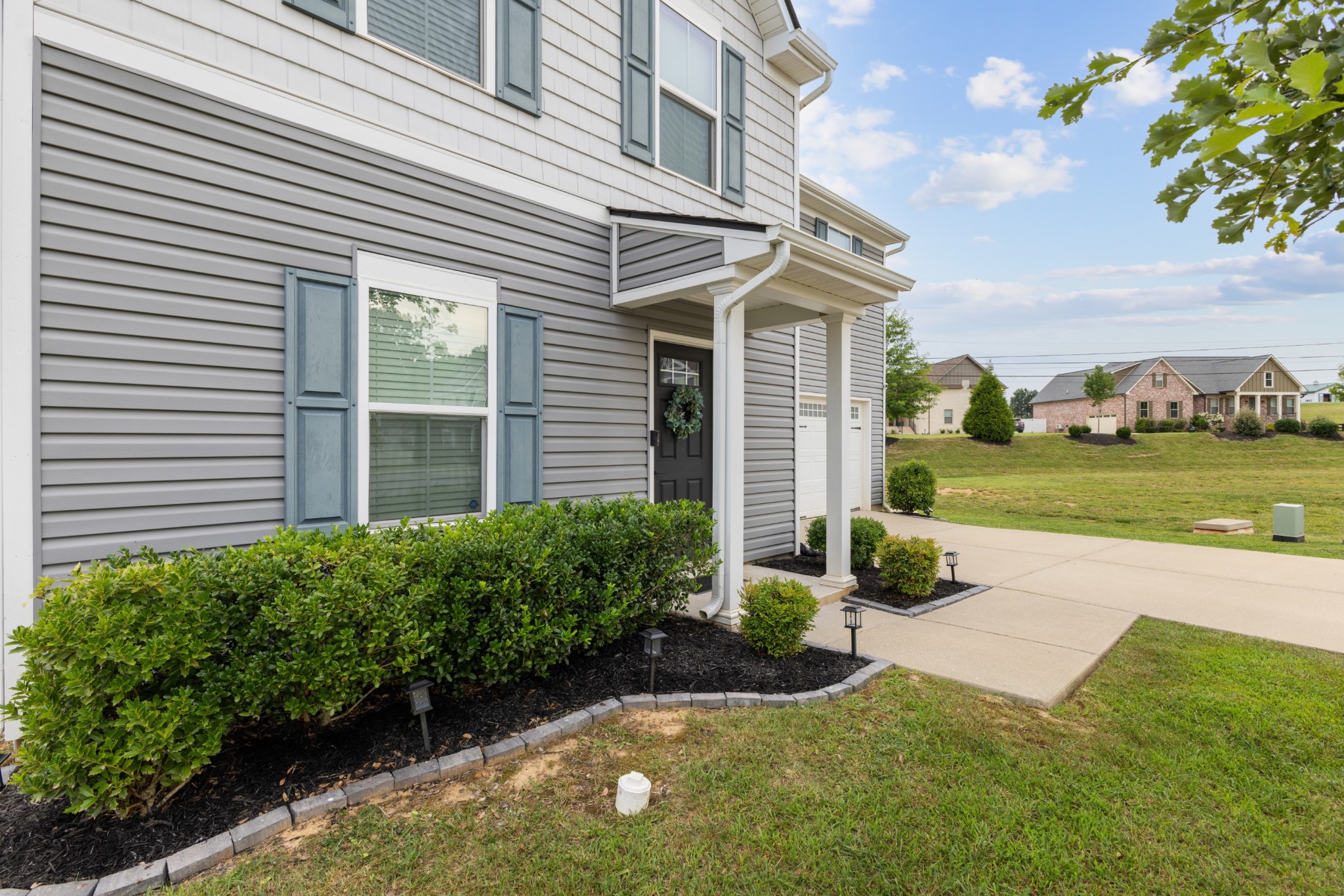 2000 Brokeshire Dr, White House, TN 37188