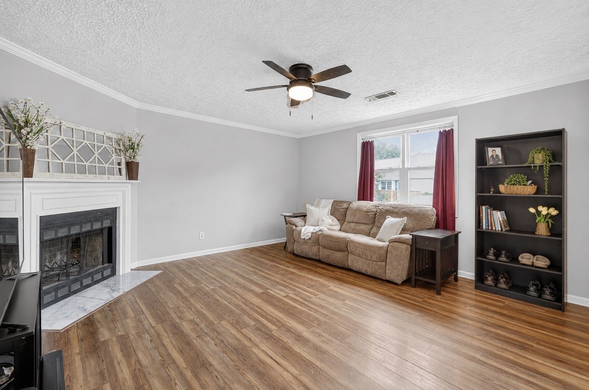 430 Walton Ferry Rd #802, Hendersonville, TN 37075