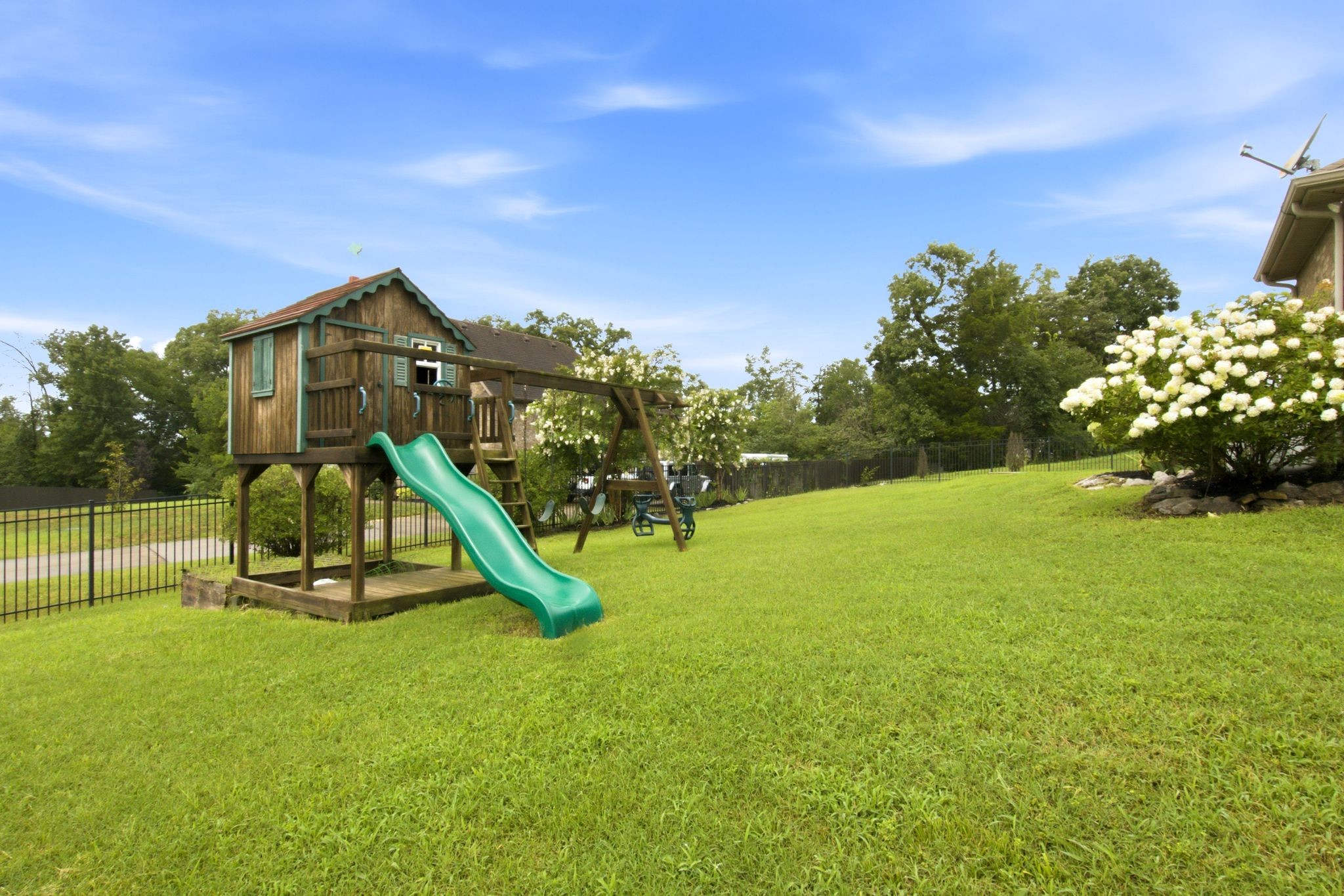 1301 Rivercrest Dr, Murfreesboro, TN 37129