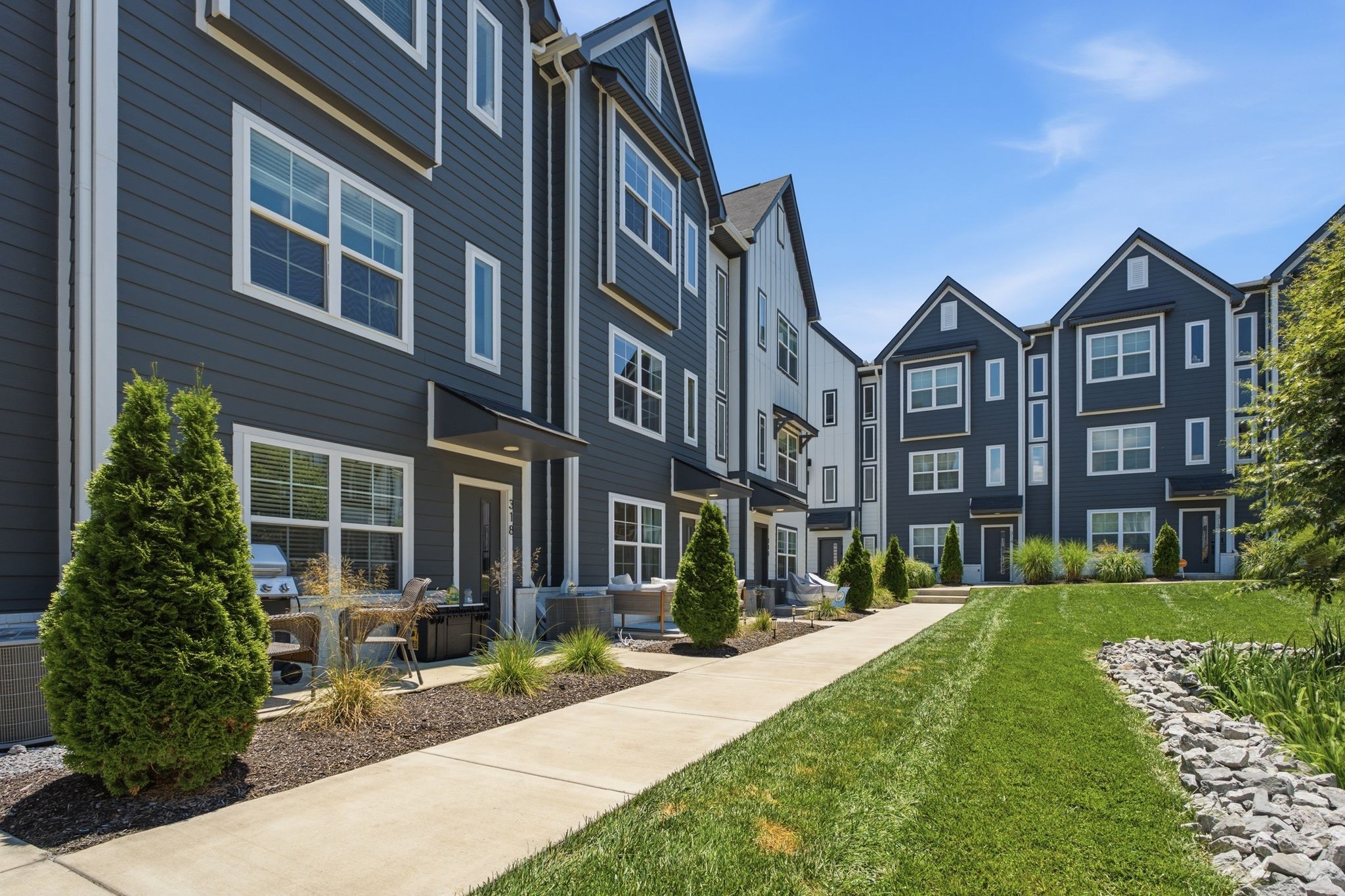 700 N Dupont Ave #317, Madison, TN 37115