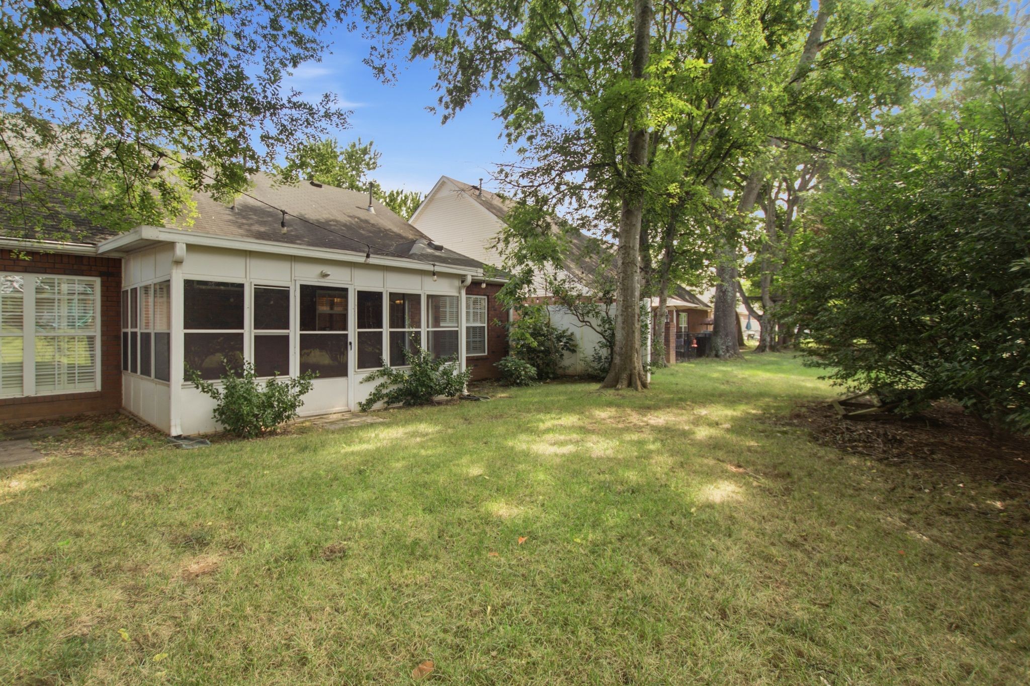 2747 Stonehedge Dr, Murfreesboro, TN 37128