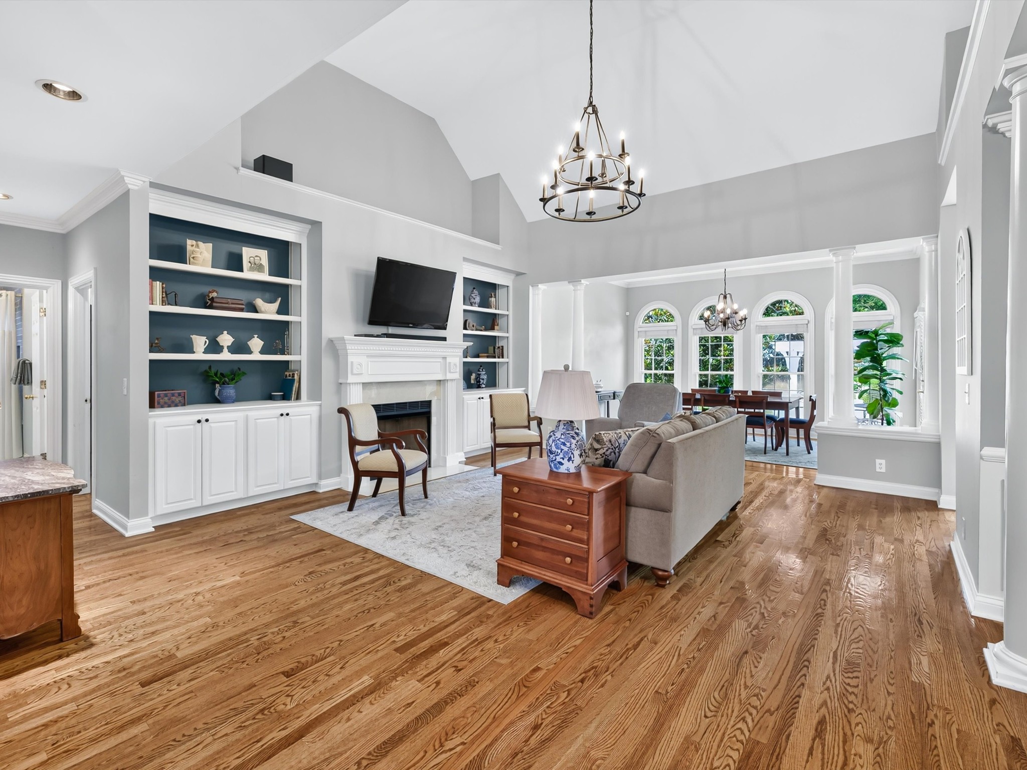4060 Oxford Glen Dr, Franklin, TN 37067