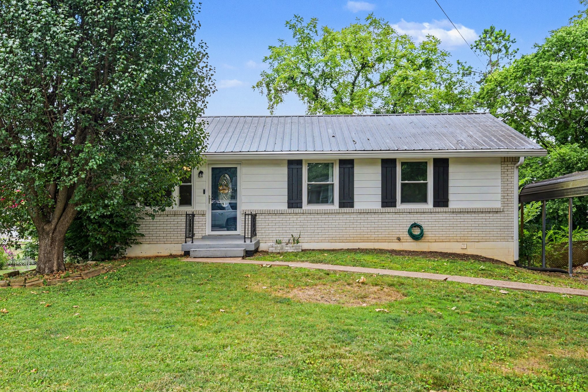 402 Grace St, Springfield, TN 37172