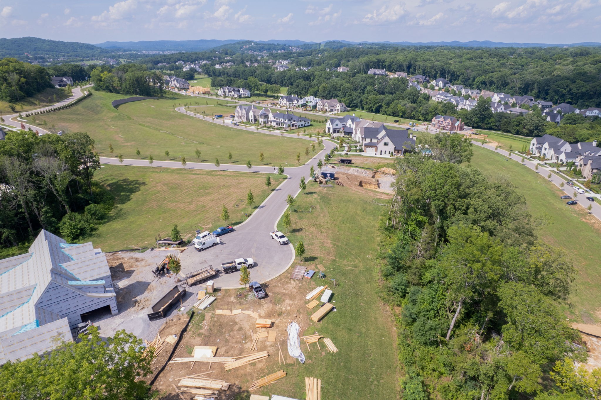 8757 Weller Ln, College Grove, TN 37046