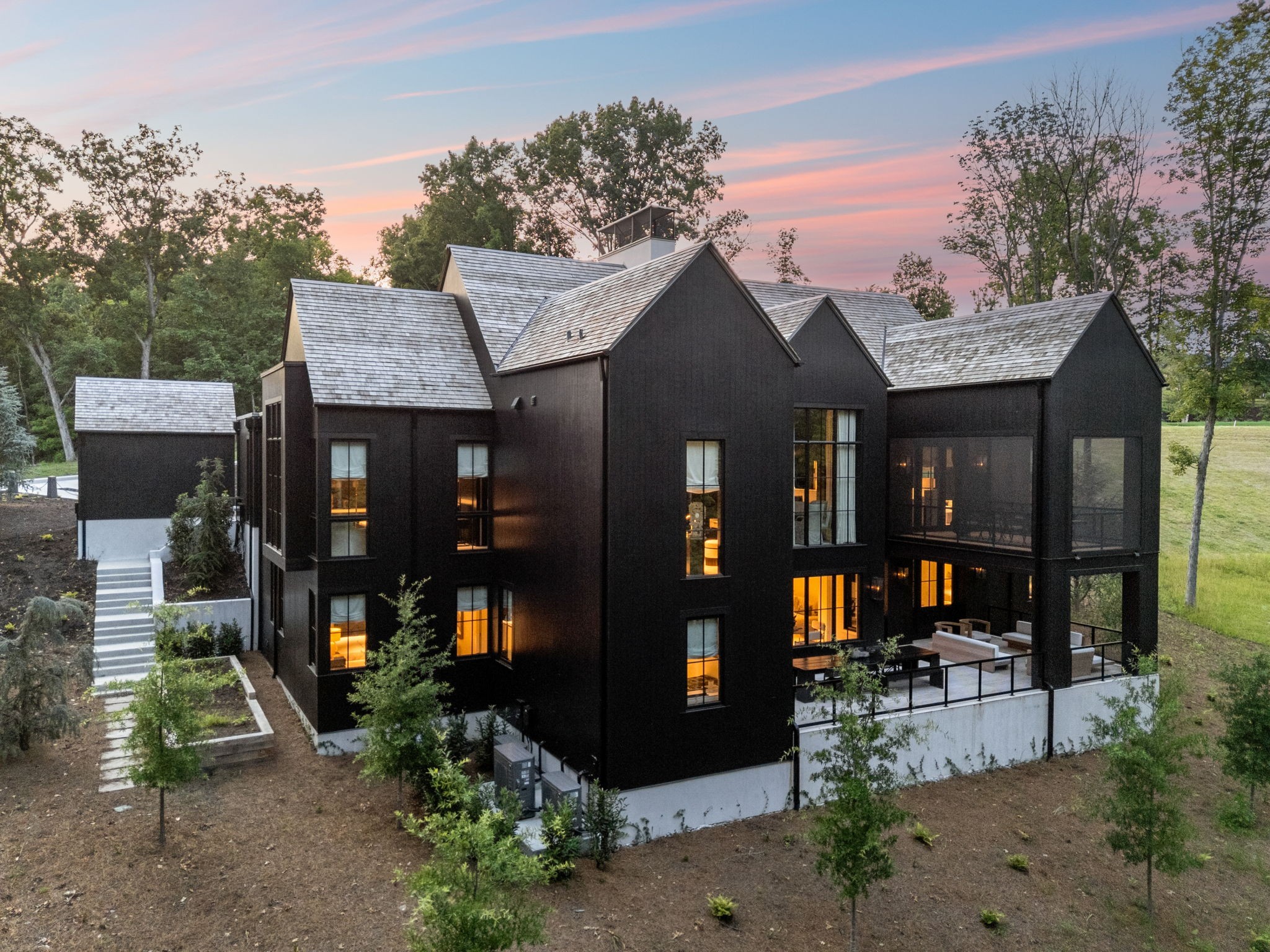 9205 Troubadour Dr, College Grove, TN 37046