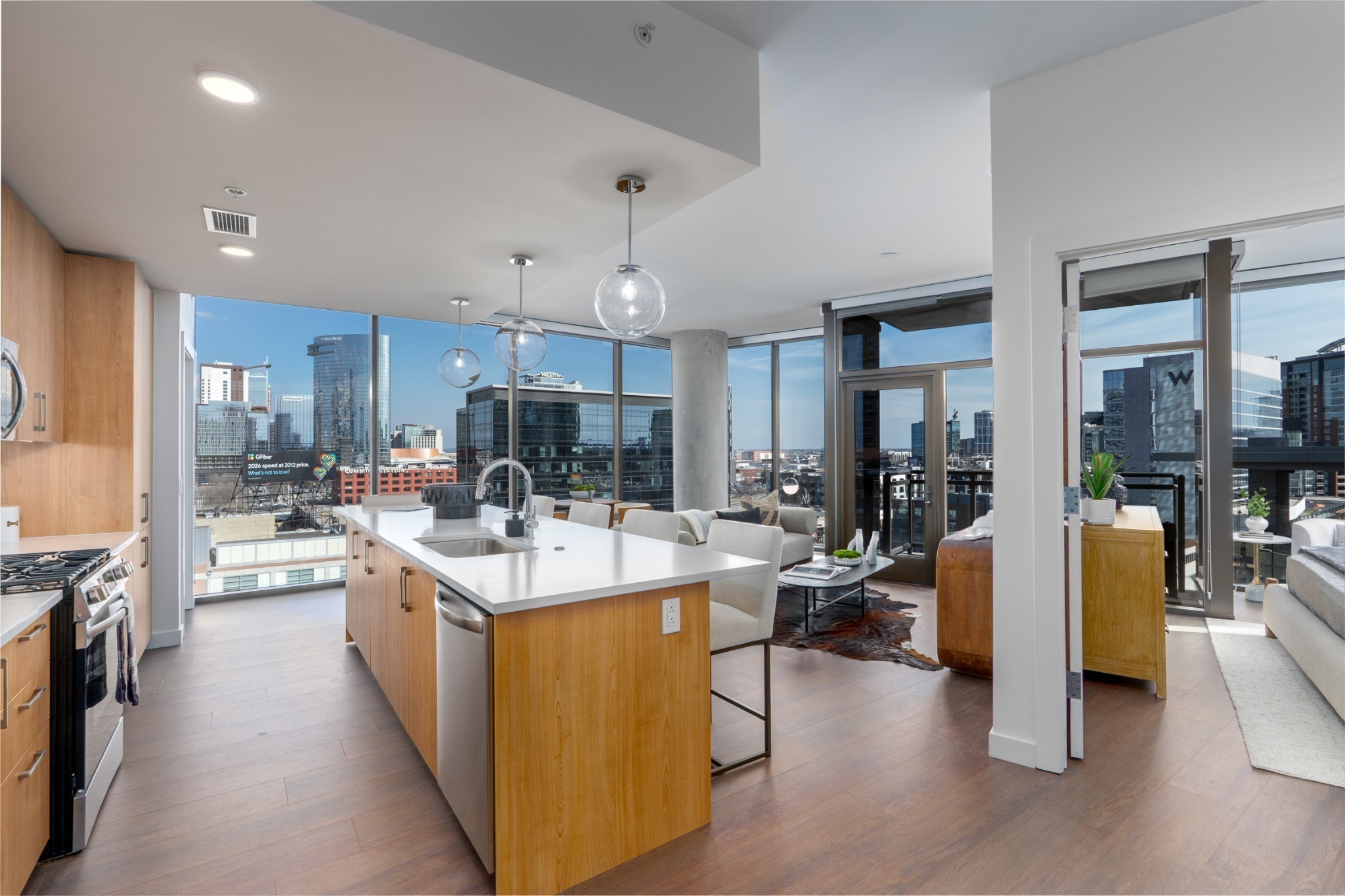 1212 Demonbreun St #B3, Nashville, TN 37203