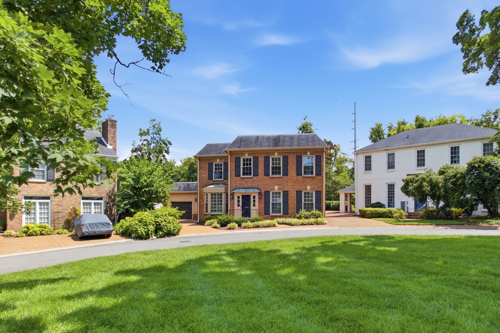 2116 Golf Club Ln, Nashville, TN 37215