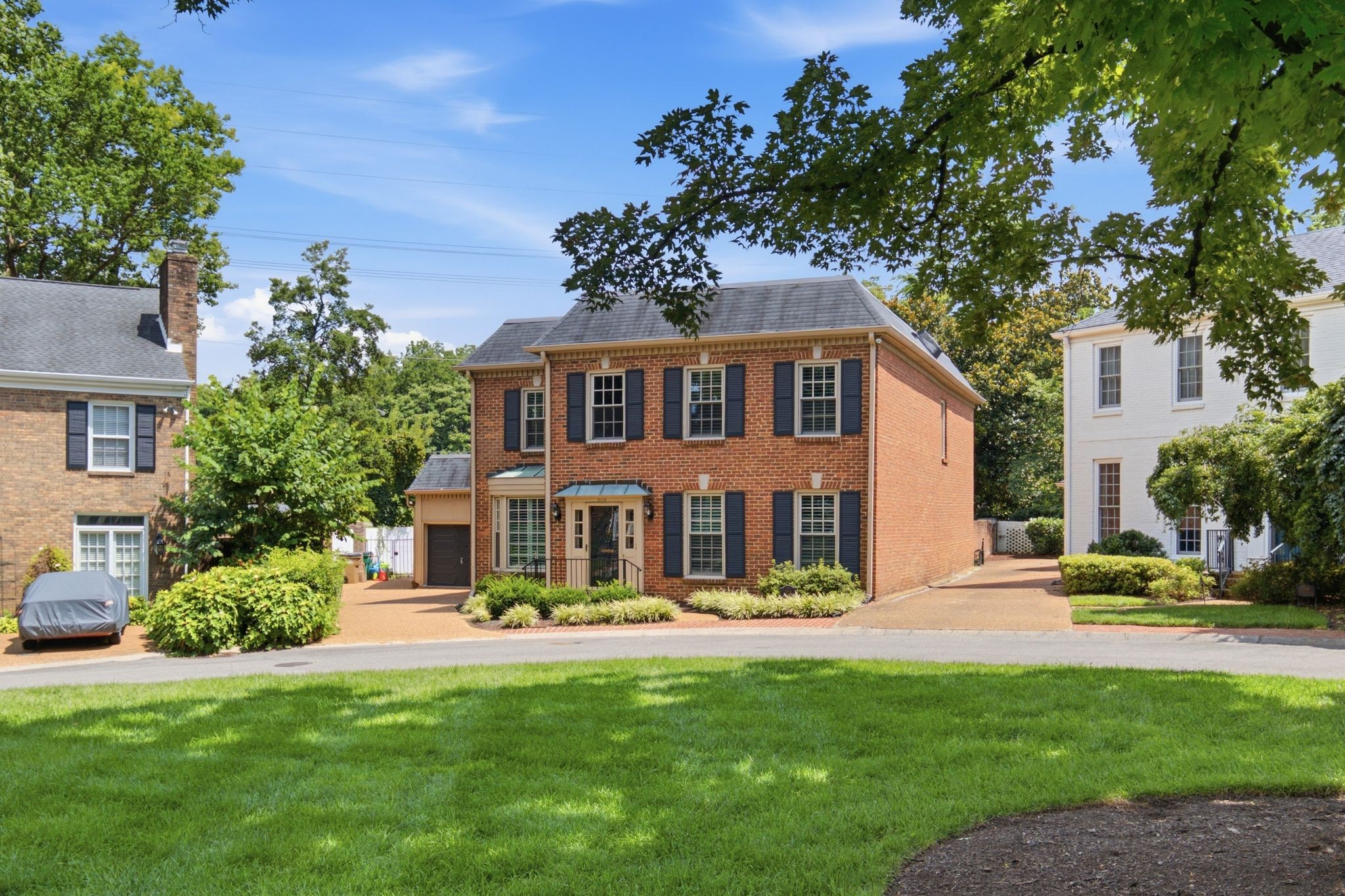 2116 Golf Club Ln, Nashville, TN 37215