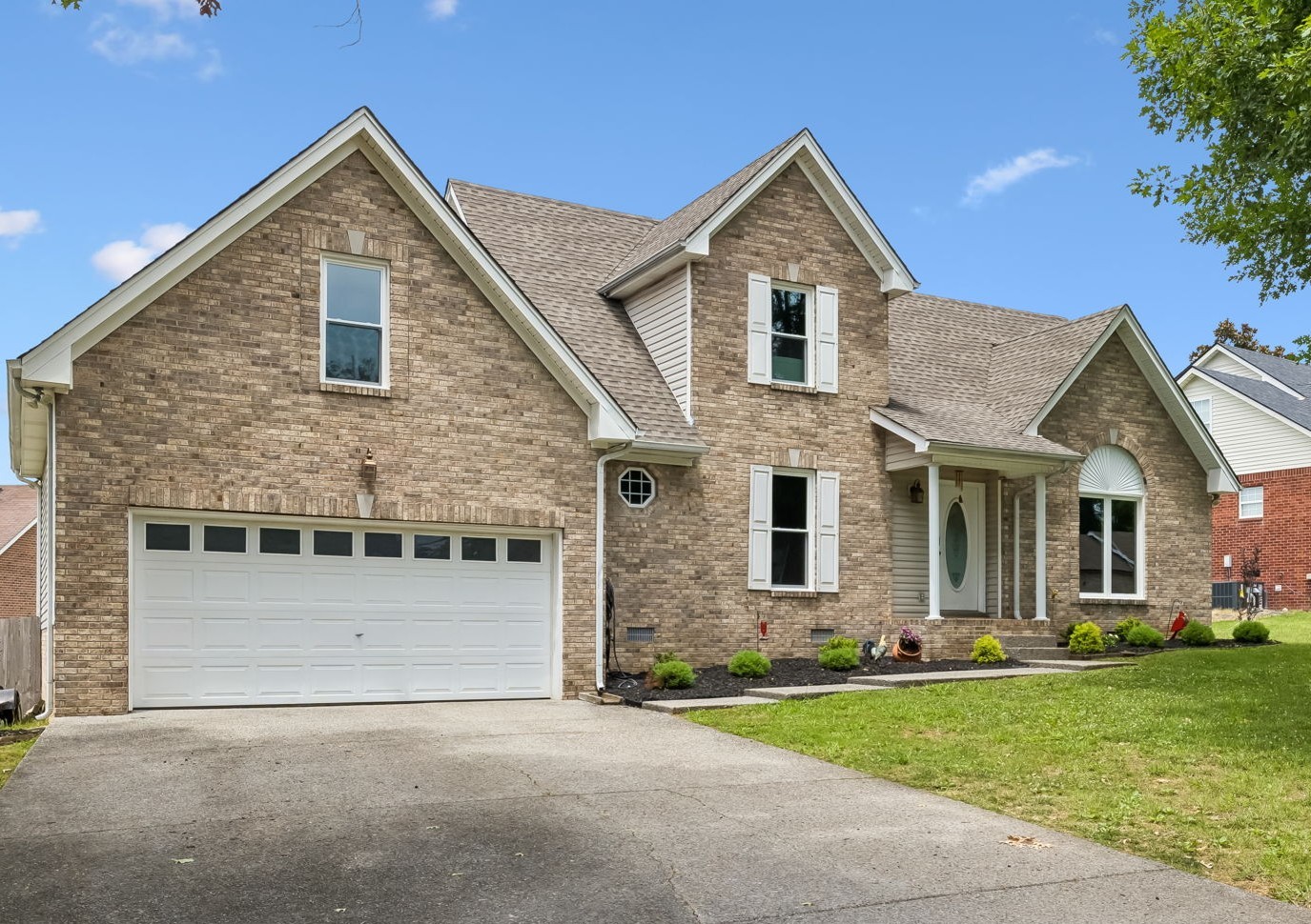 2055 Bon Dr, Greenbrier, TN 37073