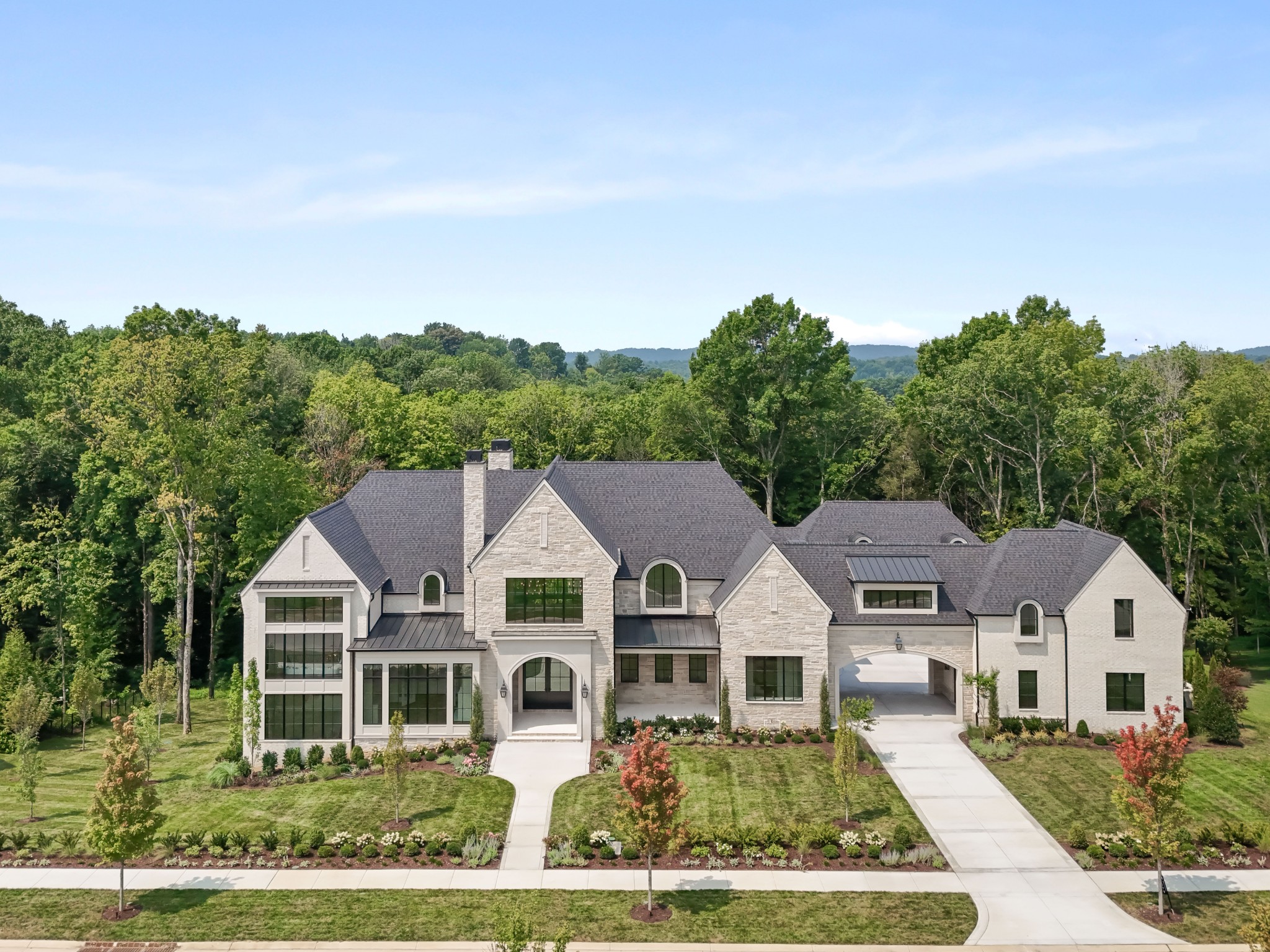 8079 Mountaintop Dr, College Grove, TN 37046