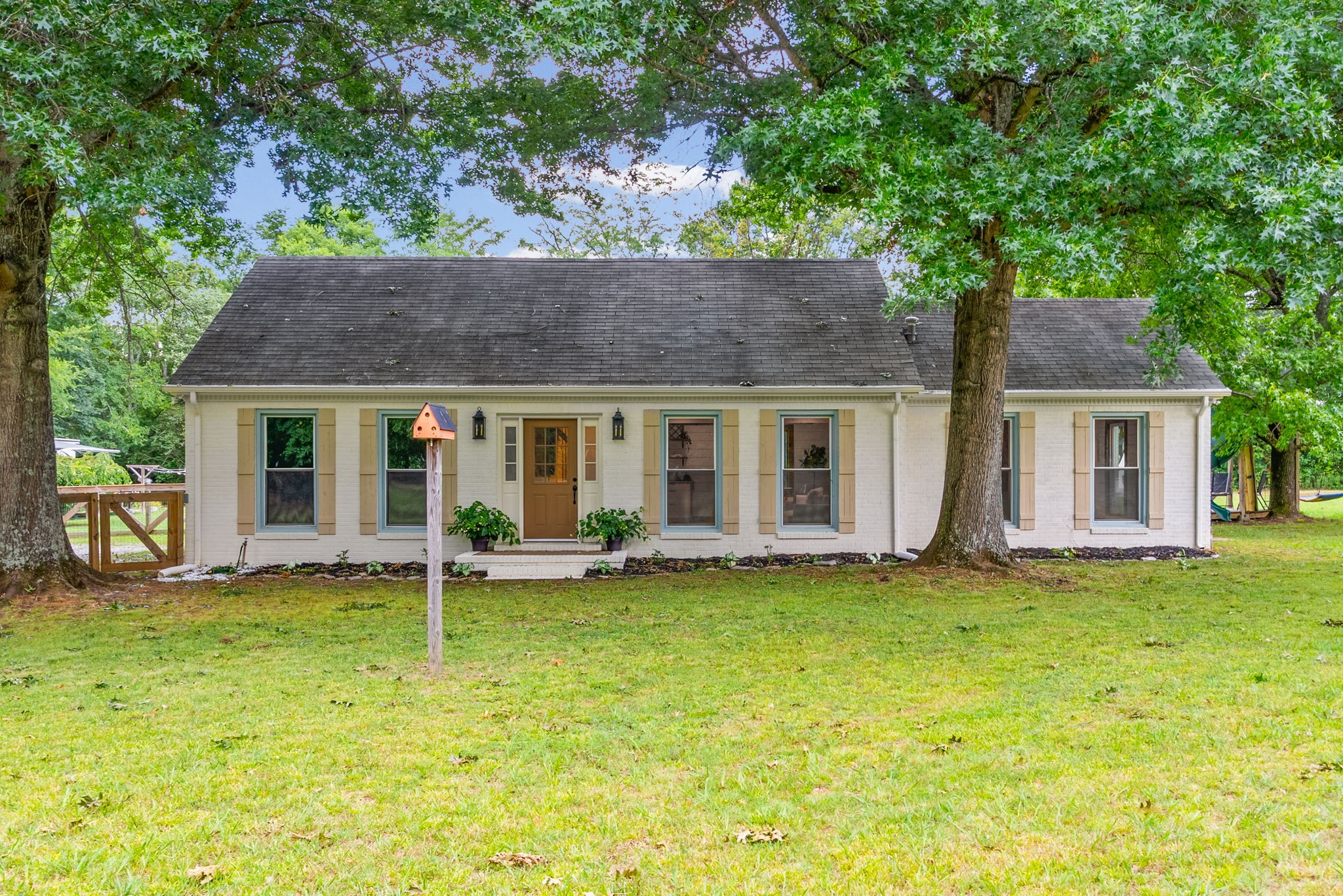 20312 Maple Hill Rd, Lebanon, TN 37087