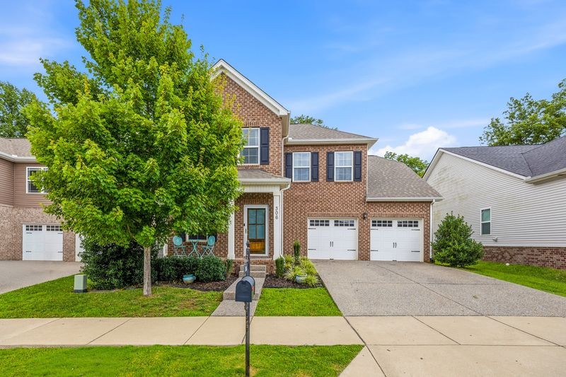 306 Telavera Dr, White House, TN 37188
