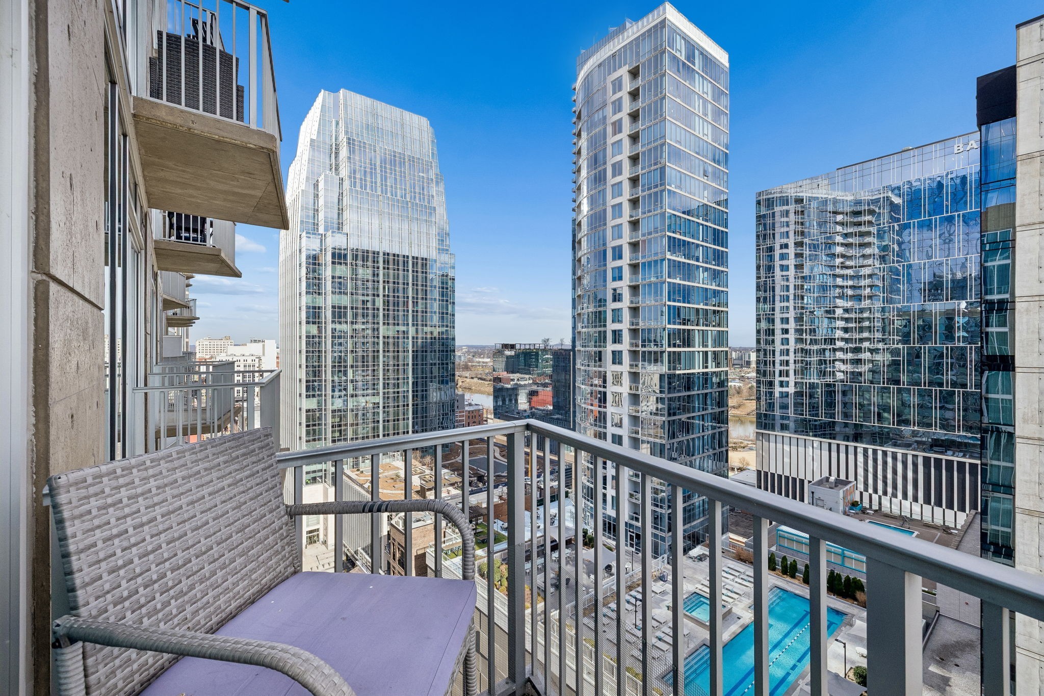 301 Demonbreun St #1713, Nashville, TN 37201