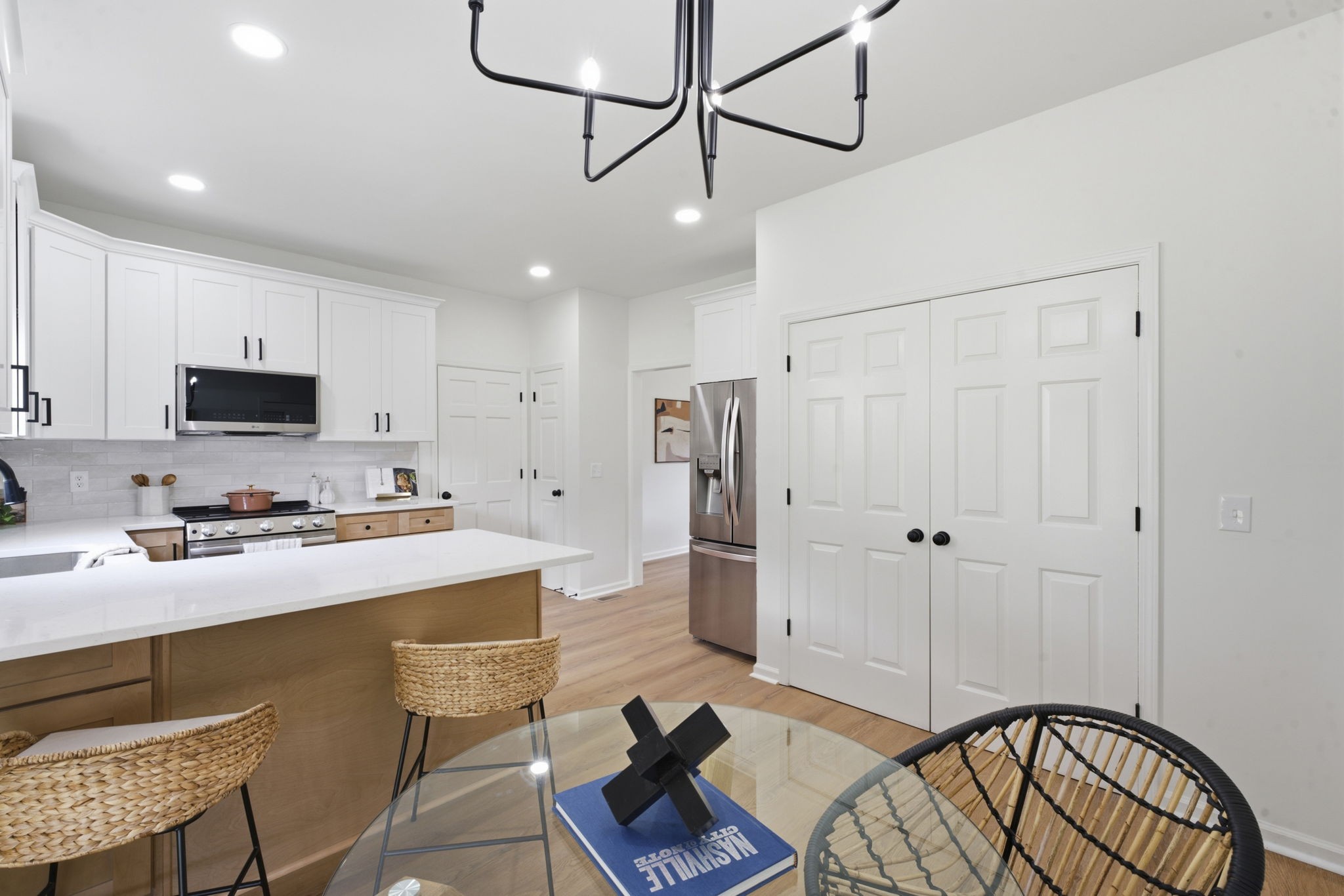 2601 Somerset Dr, Nashville, TN 37217