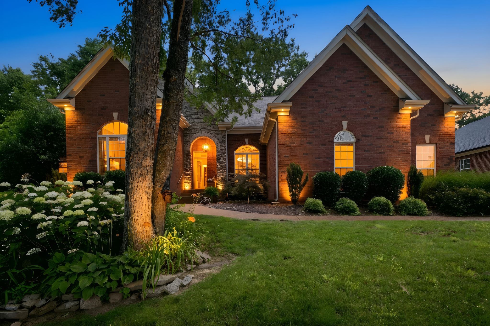 325 Red Feather Ln, Brentwood, TN 37027