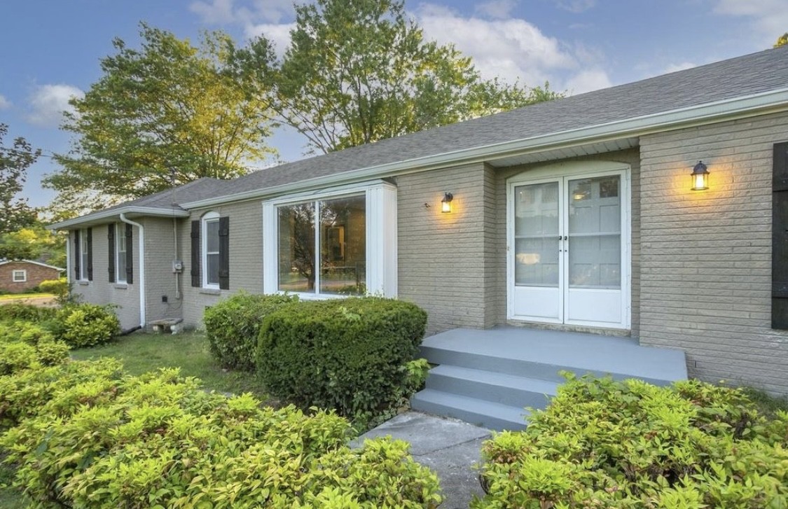 402 Mason Ln, Goodlettsville, TN 37072
