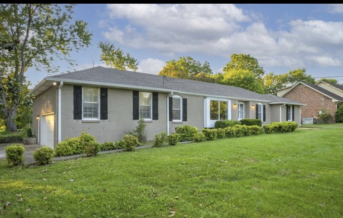402 Mason Ln, Goodlettsville, TN 37072