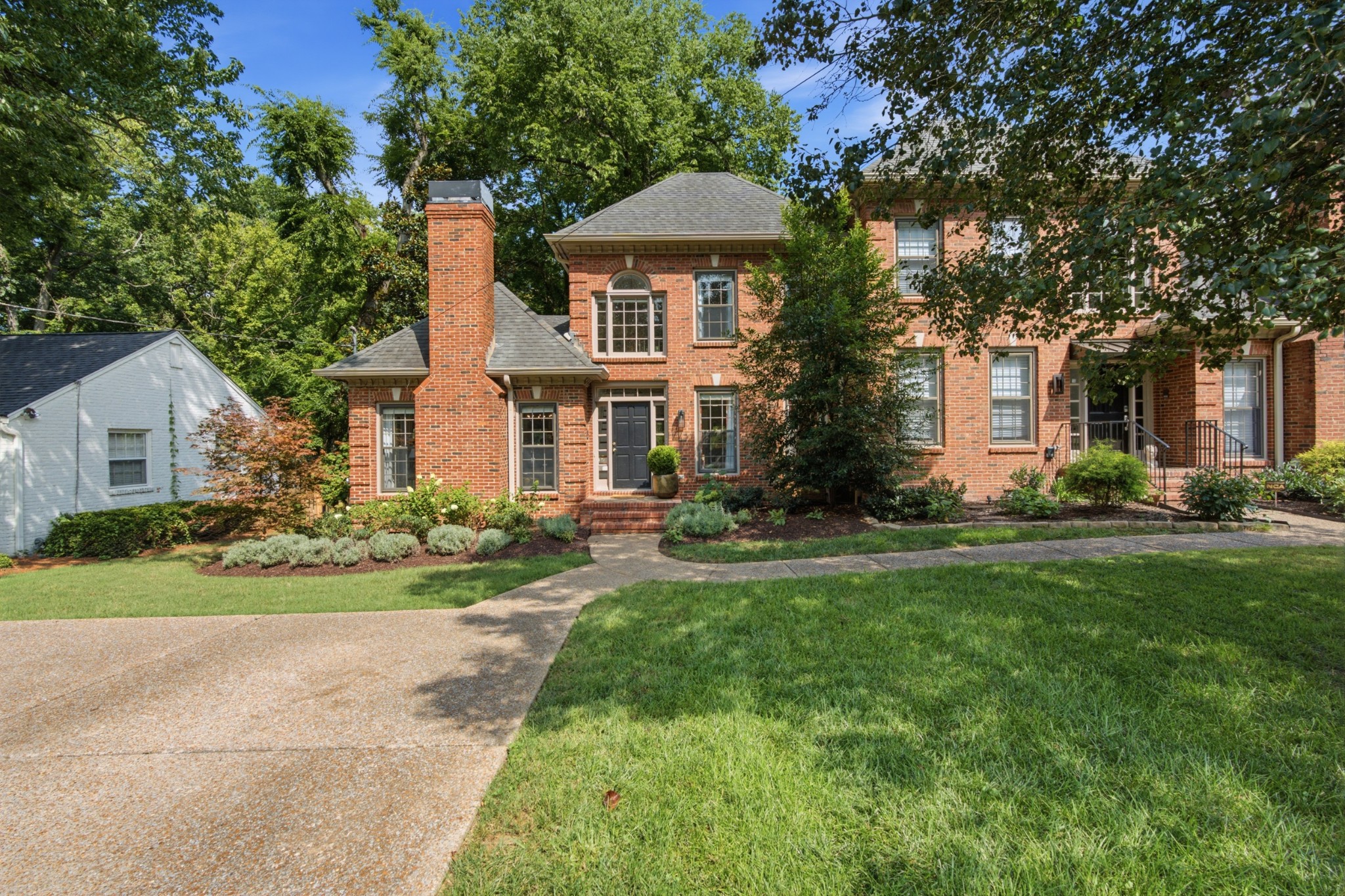 3822 Woodmont Ln, Nashville, TN 37215
