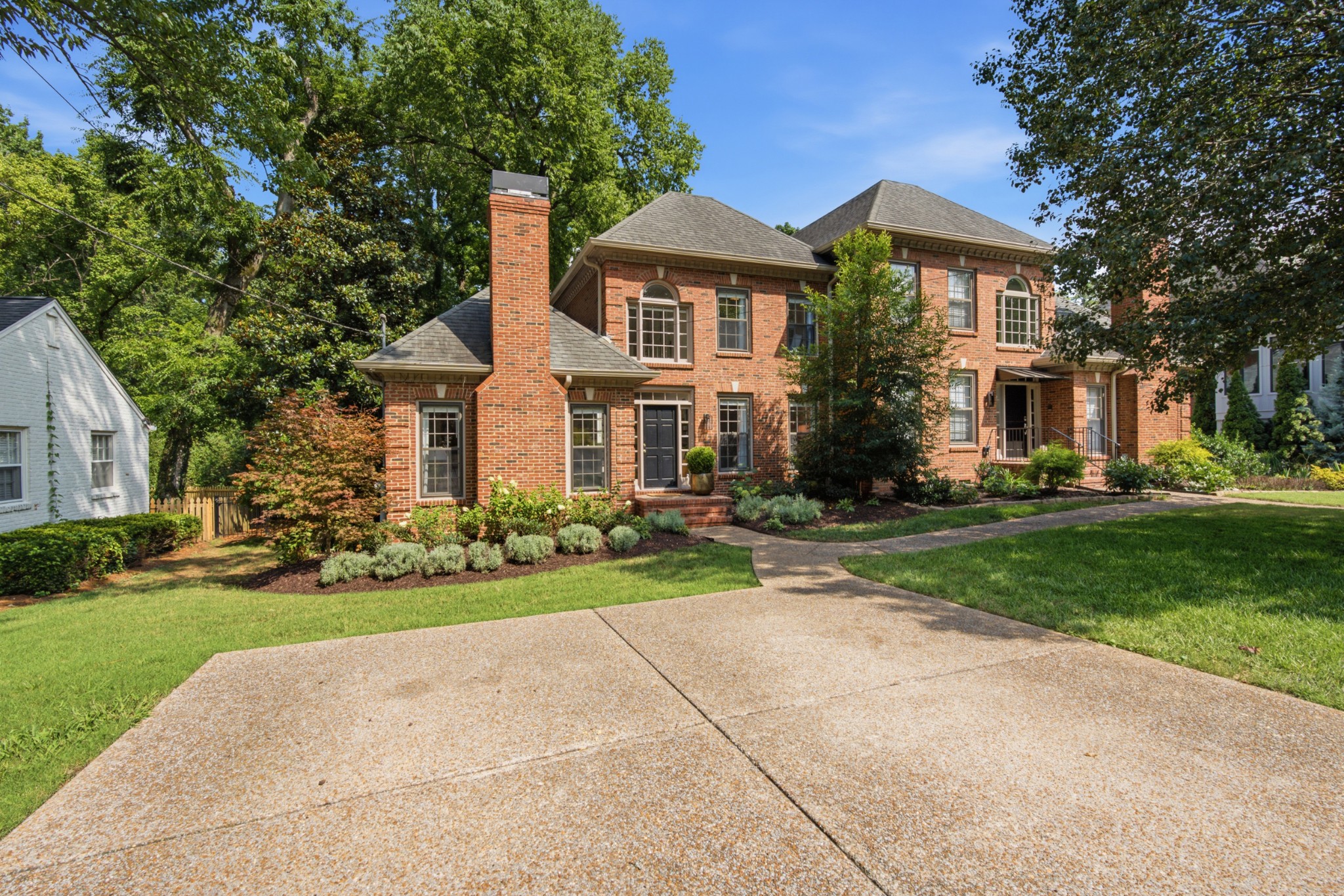 3822 Woodmont Ln, Nashville, TN 37215