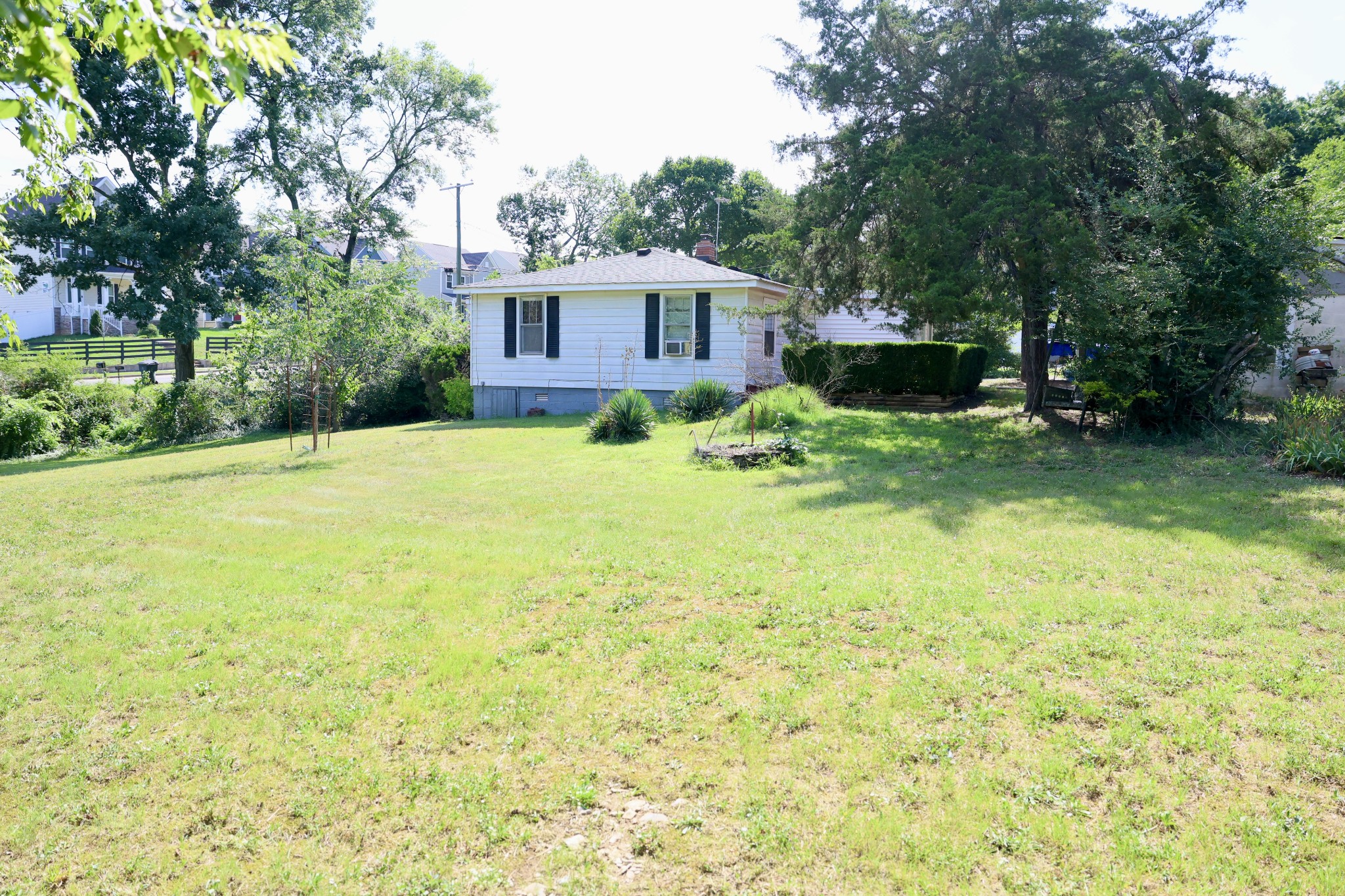 3794 Pin Hook Rd, Antioch, TN 37013