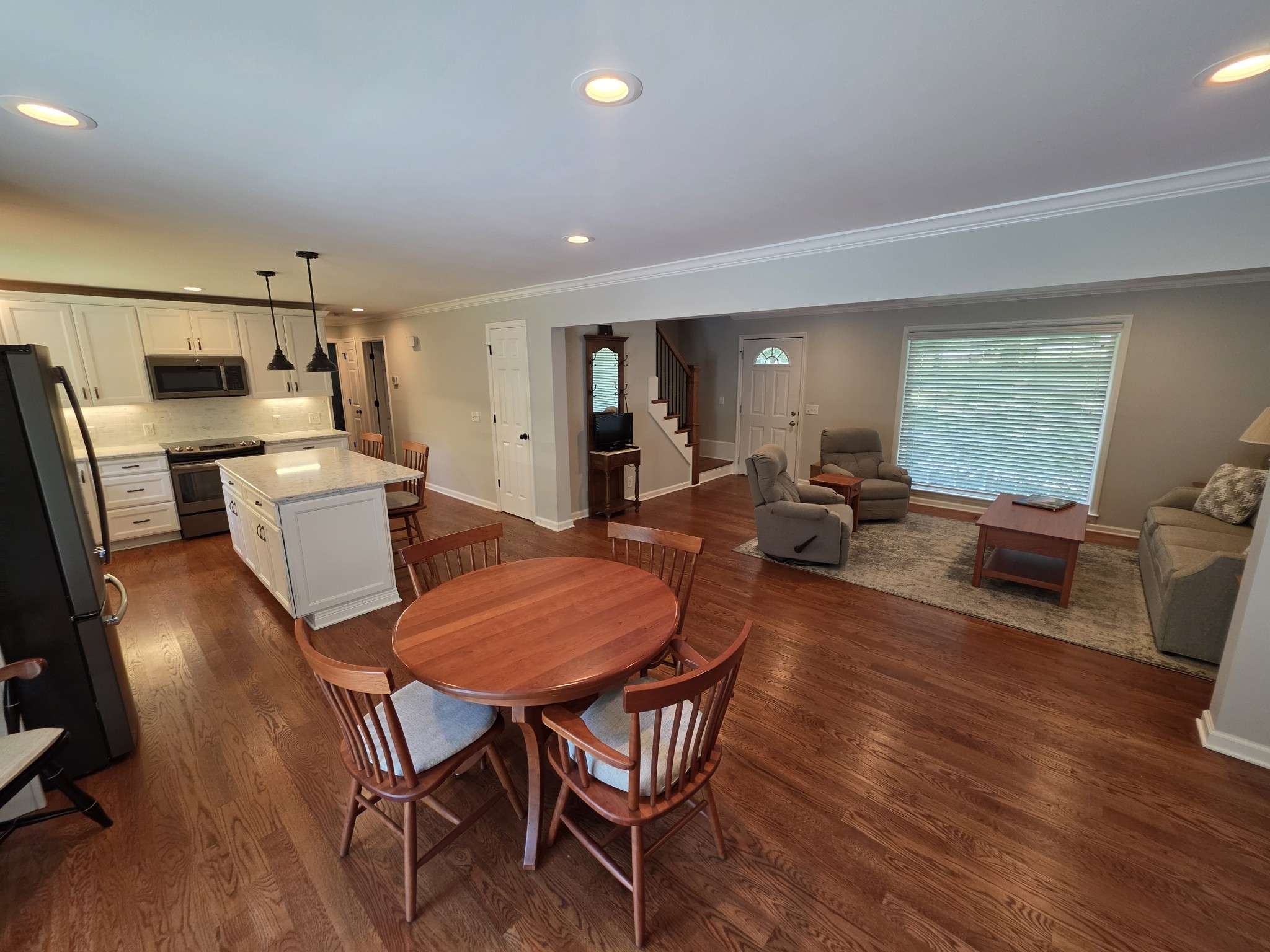 130 Ridgewood Ln, Brentwood, TN 37027