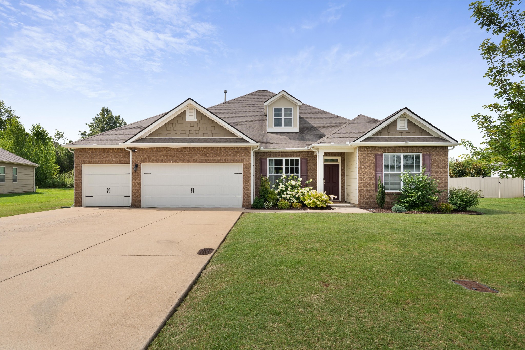1016 Webbs Retreat Ln, Murfreesboro, TN 37128