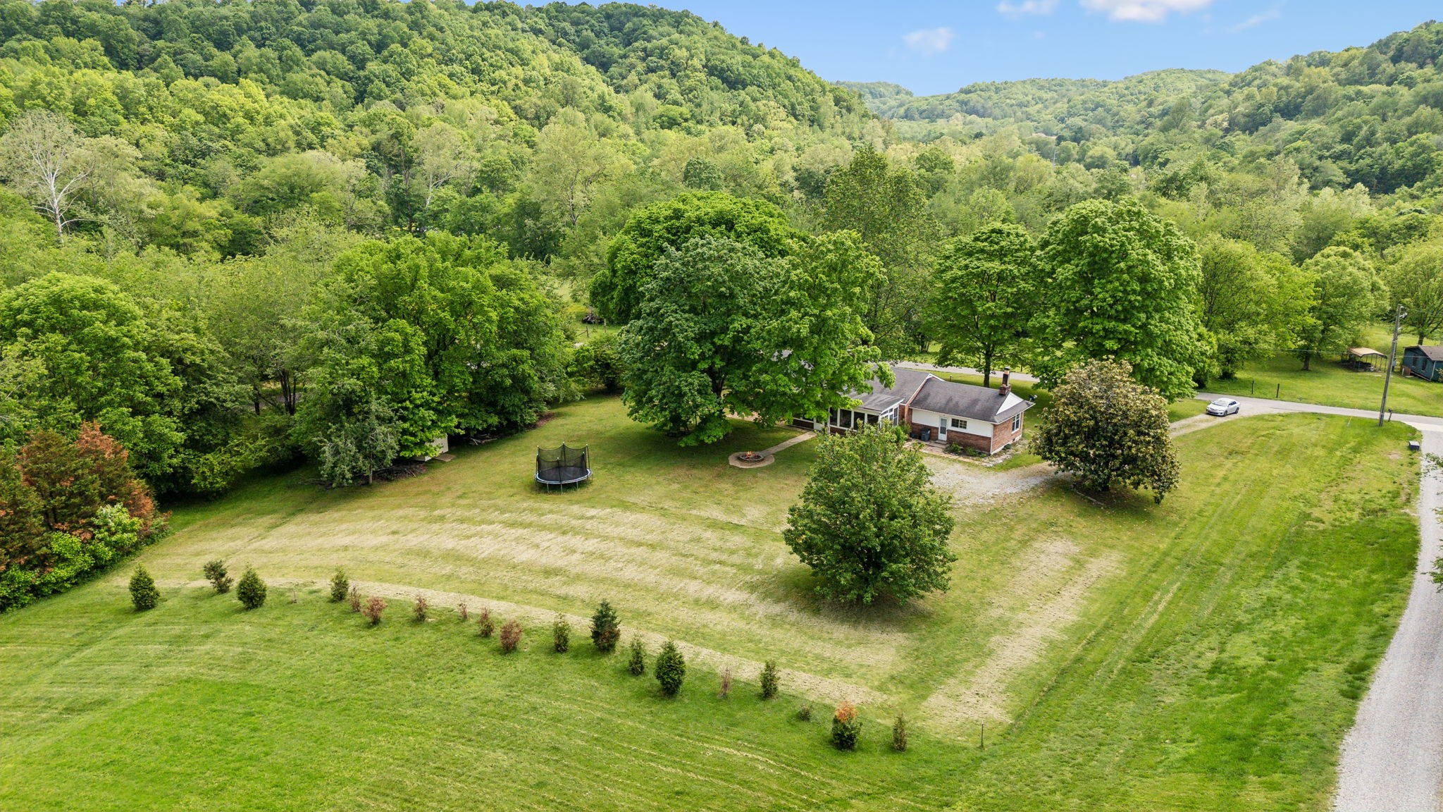 1155 Ridge Hill Rd, Goodlettsville, TN 37072