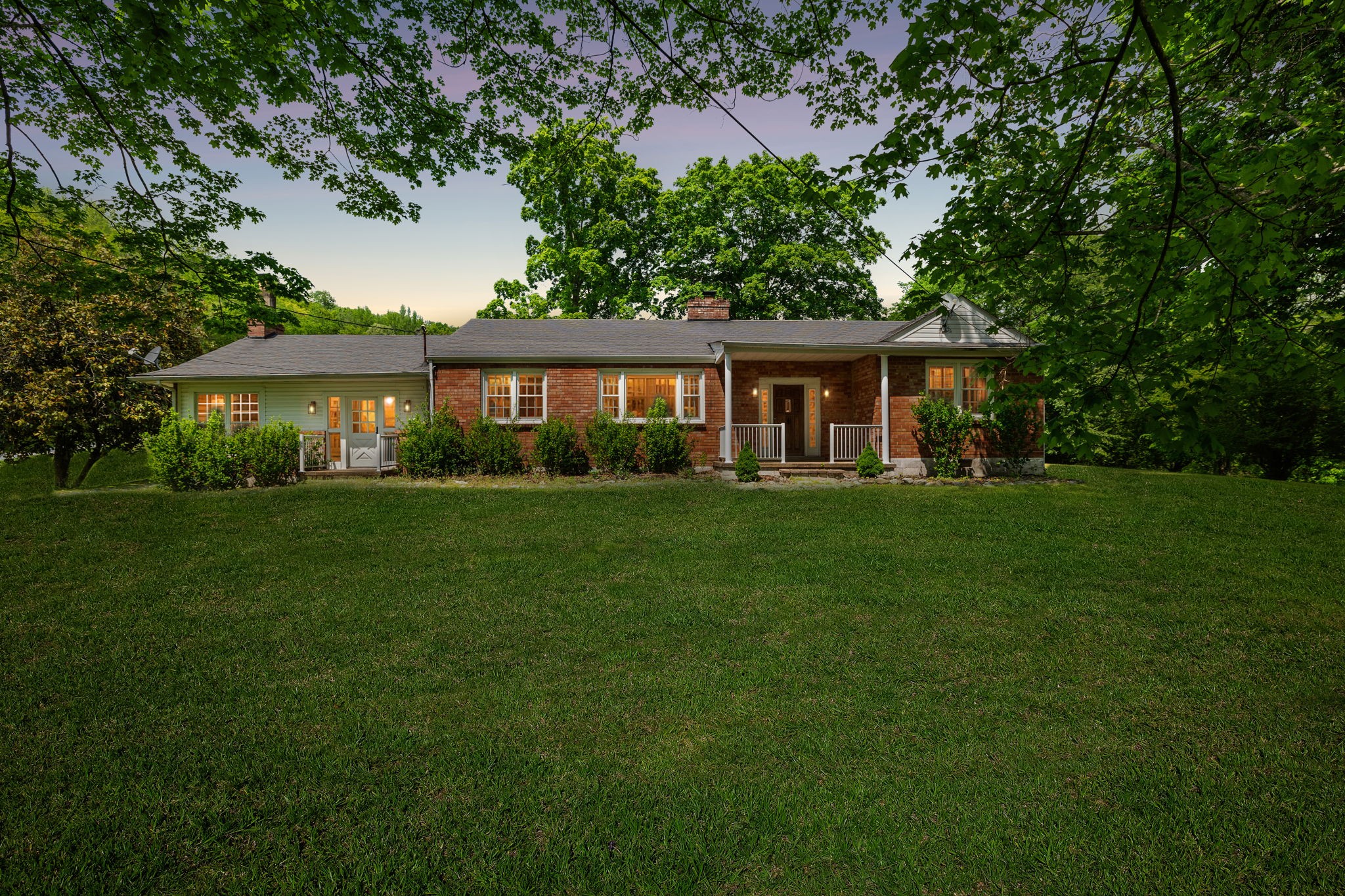 1155 Ridge Hill Rd, Goodlettsville, TN 37072