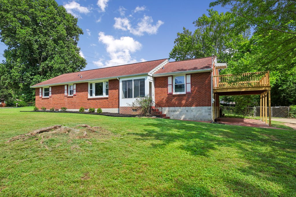 900 Radford Dr, Nashville, TN 37217