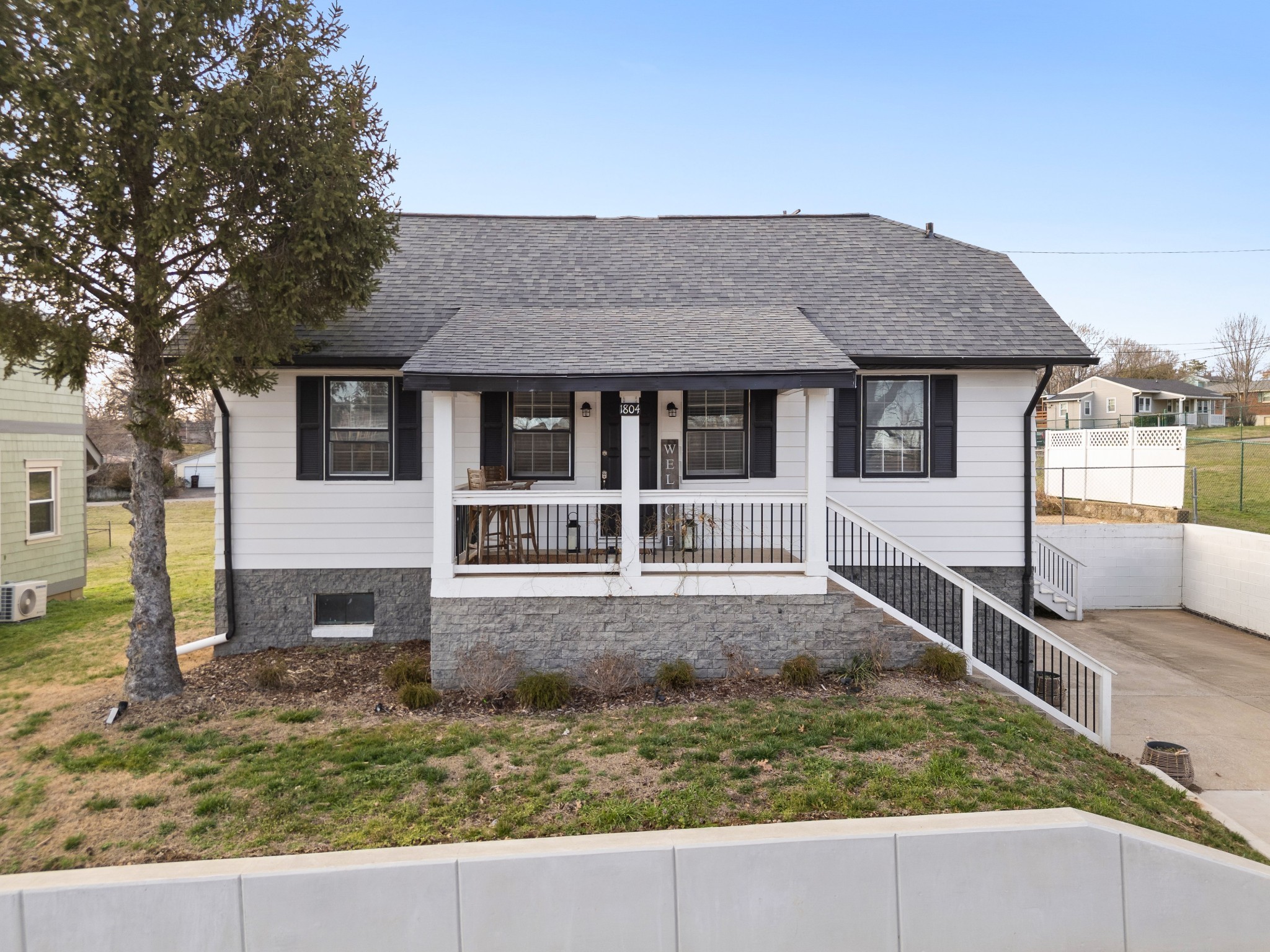 1804 Riverside Rd, Old Hickory, TN 37138