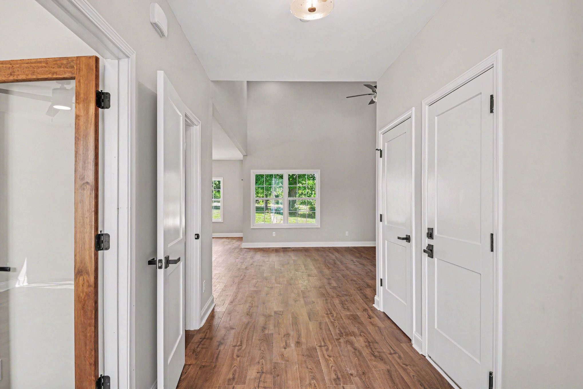 1417 Rooster Ridge Rd, Pleasant View, TN 37146