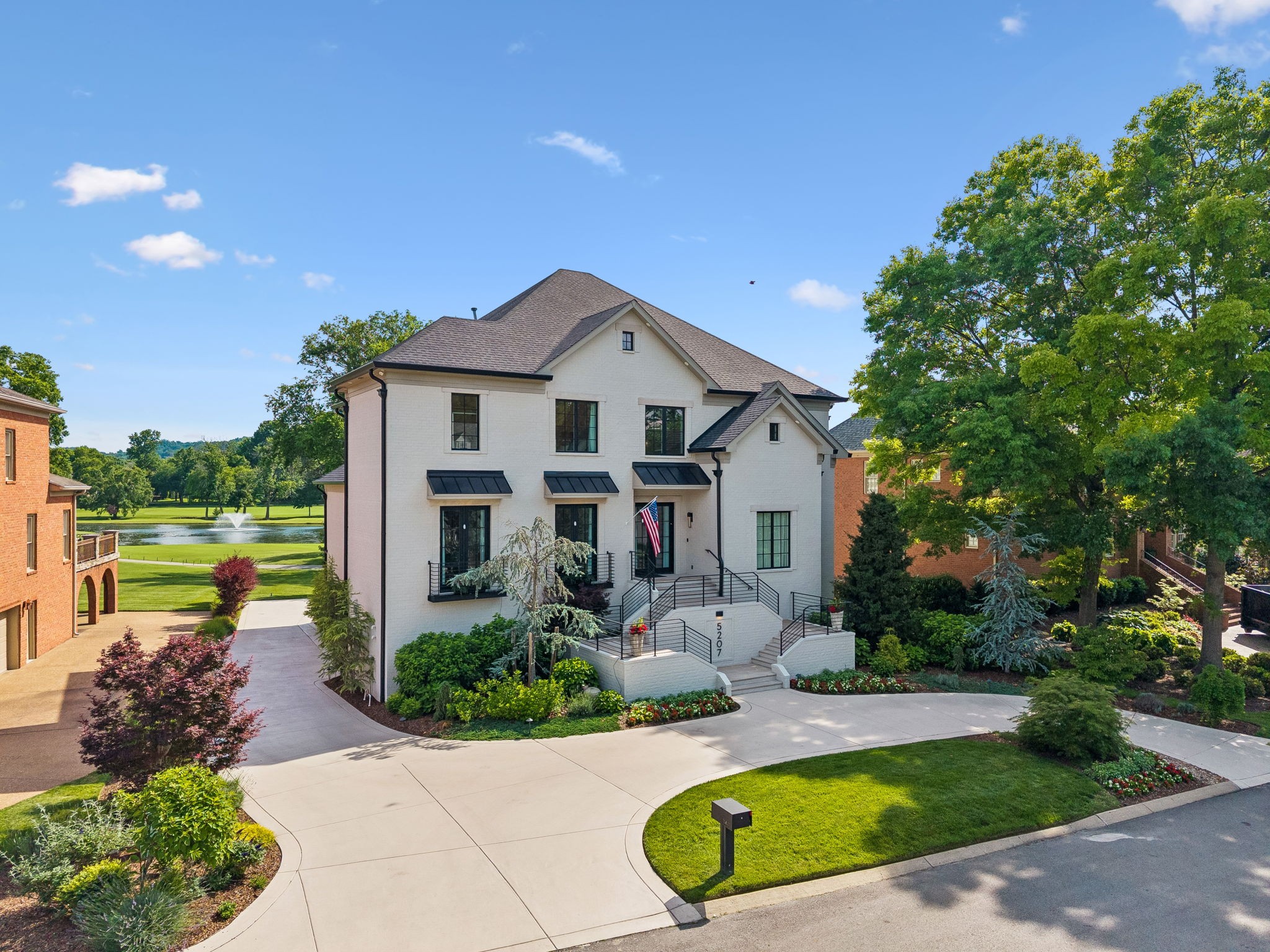 5207 Country Club Dr, Brentwood, TN 37027