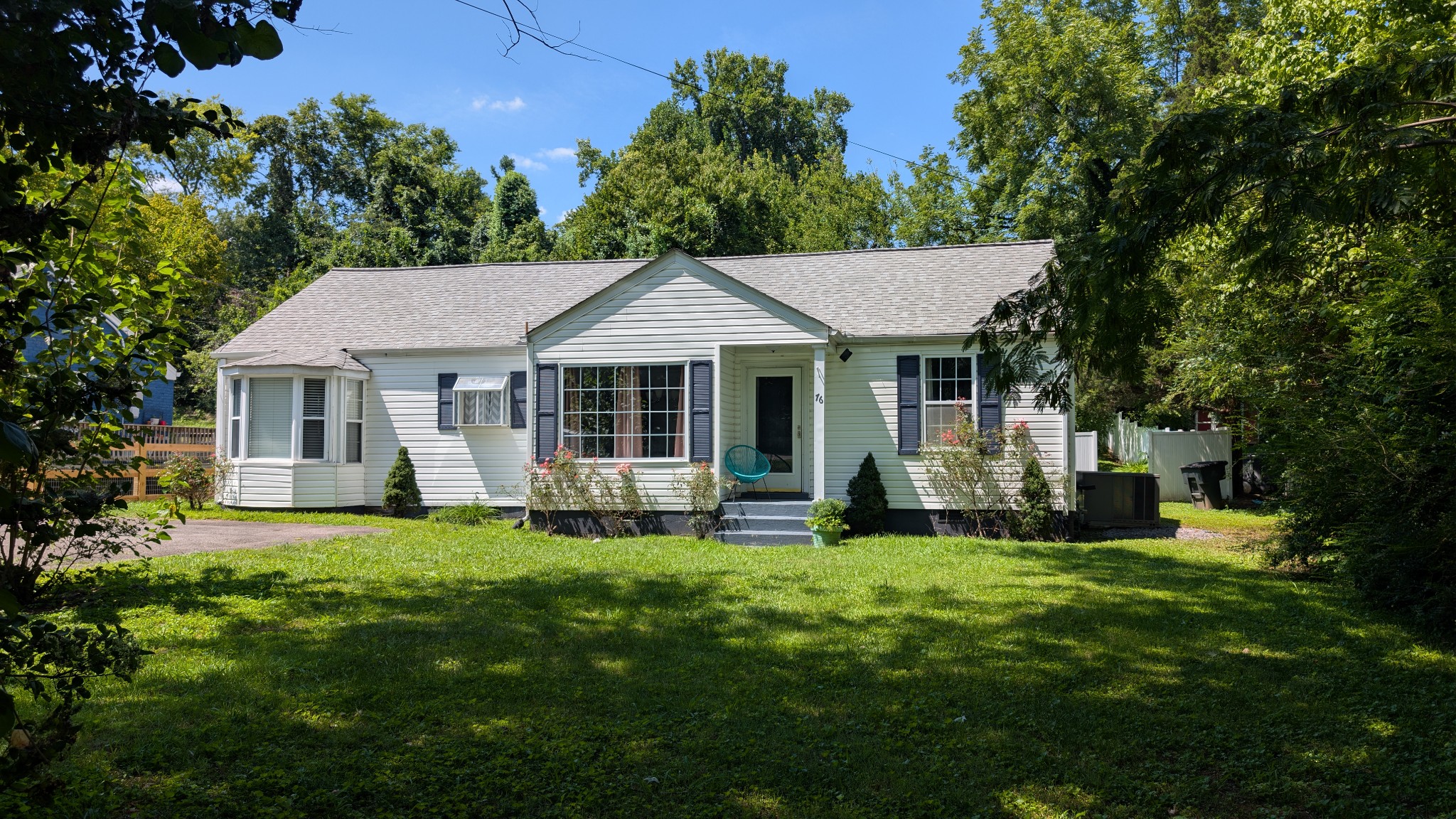 76 E Thompson Ln, Nashville, TN 37211