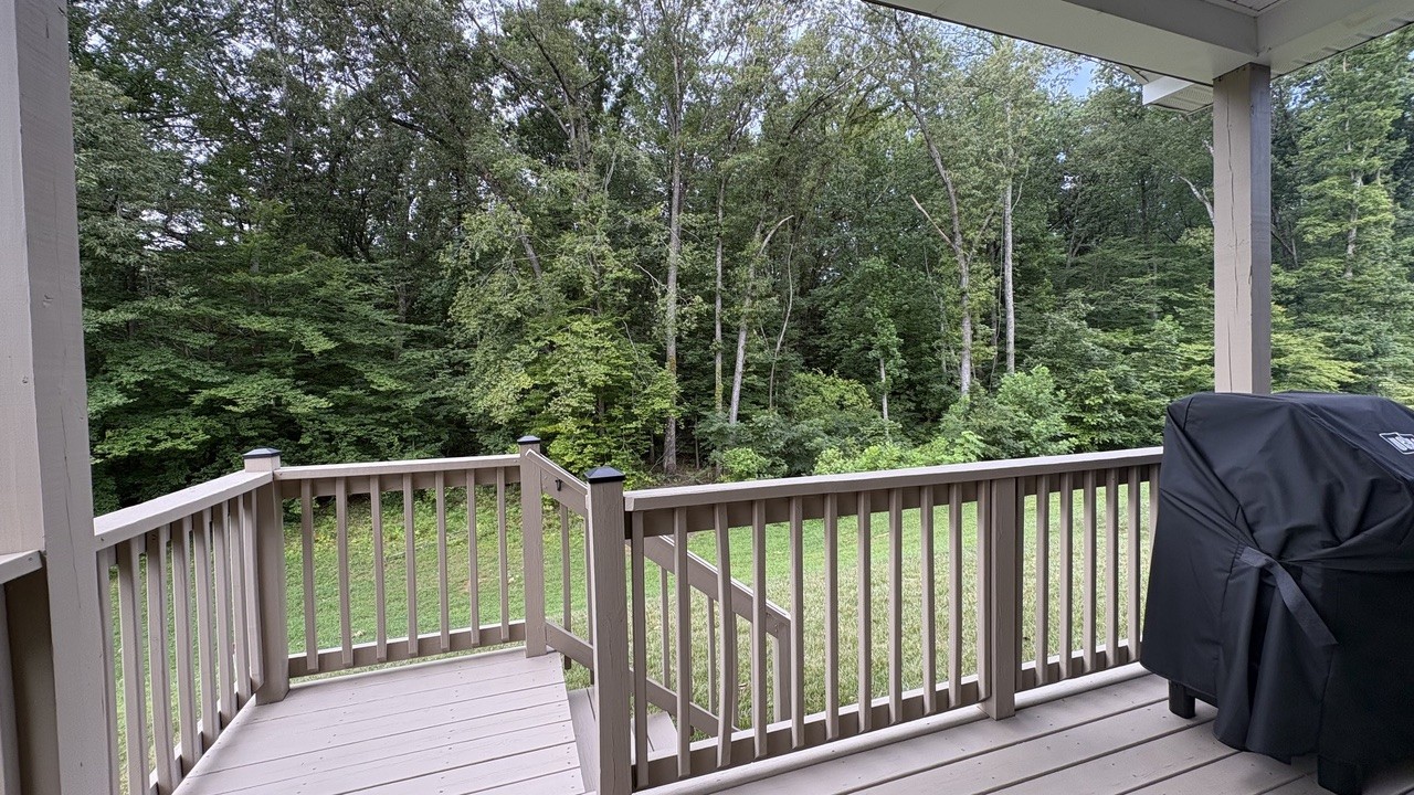241 Brook Ave, White House, TN 37188