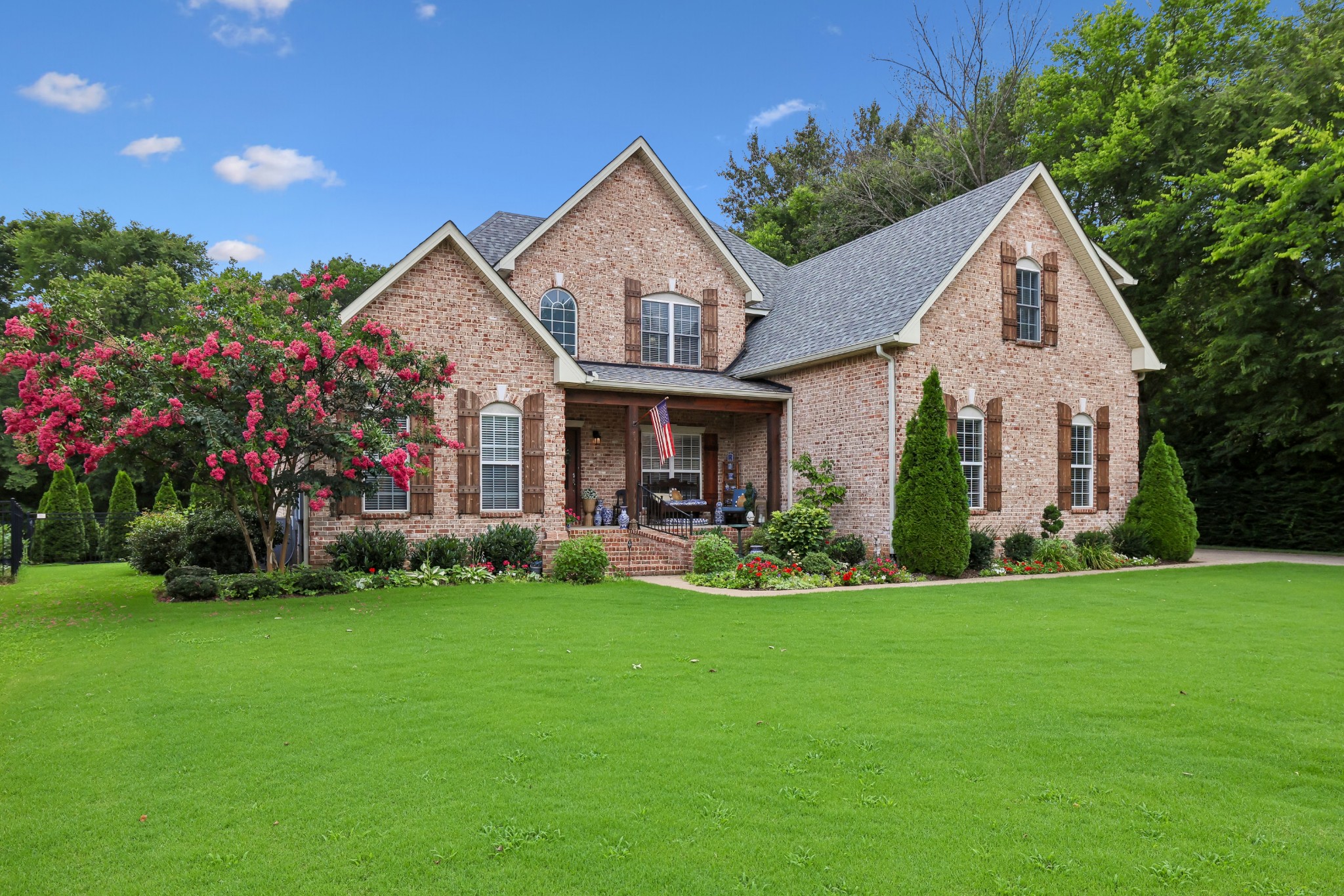 2208 Higgins Ln, Murfreesboro, TN 37130