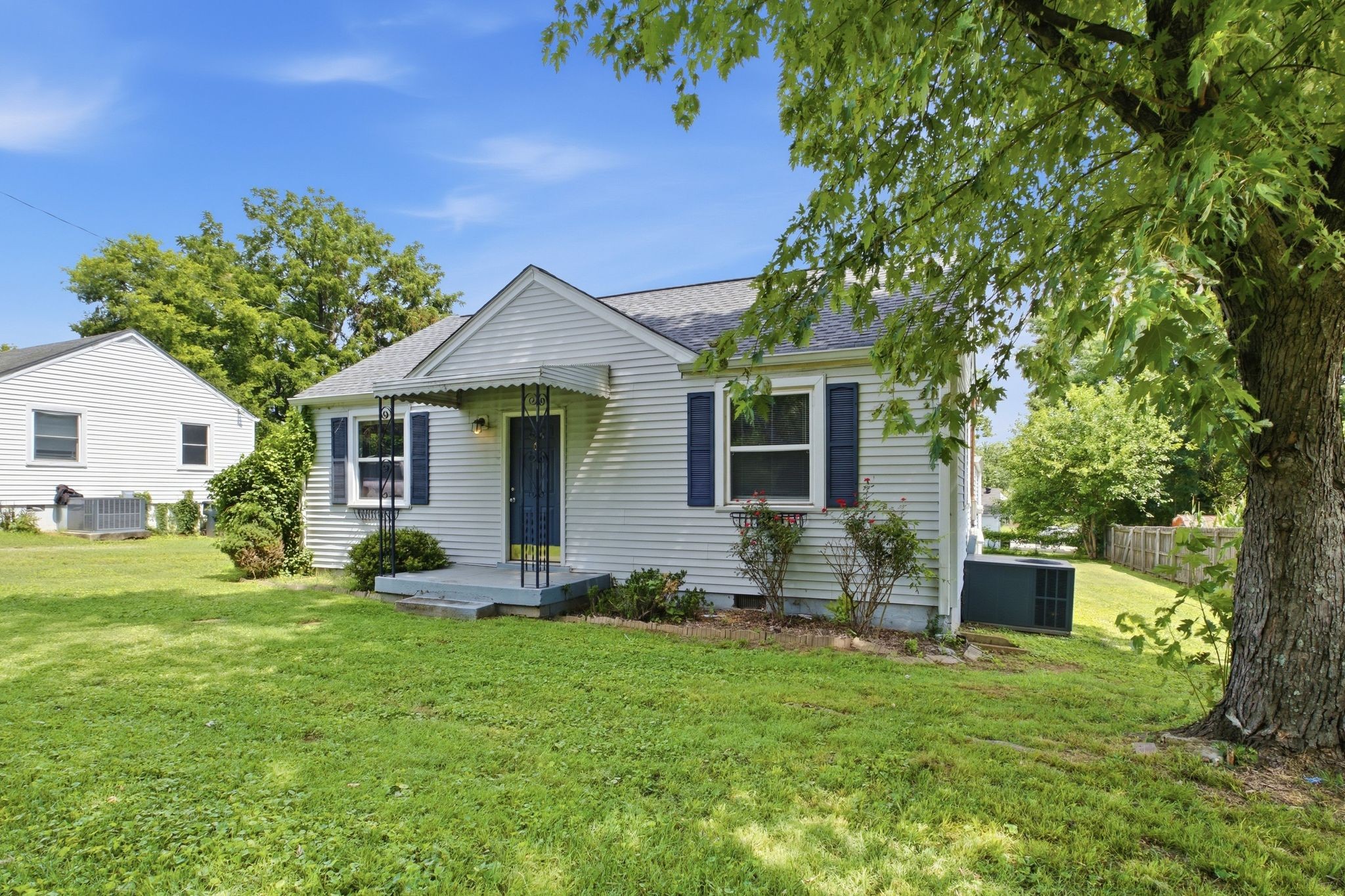 62 Peachtree St, Nashville, TN 37210