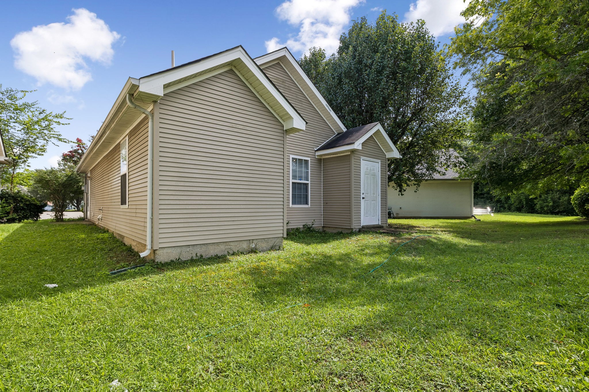 1419 Rochester Dr, Murfreesboro, TN 37130