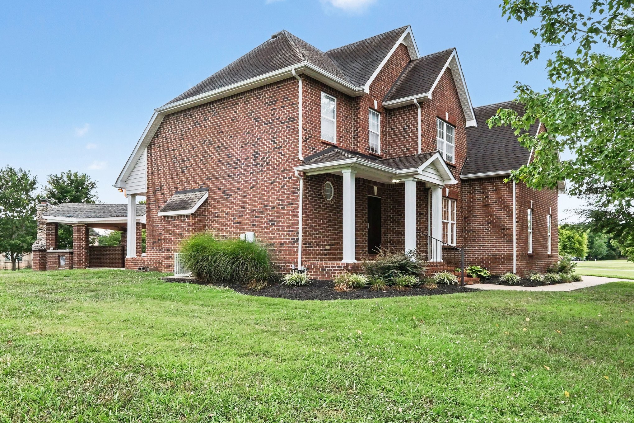 214 Jon Paul Ct, Murfreesboro, TN 37128